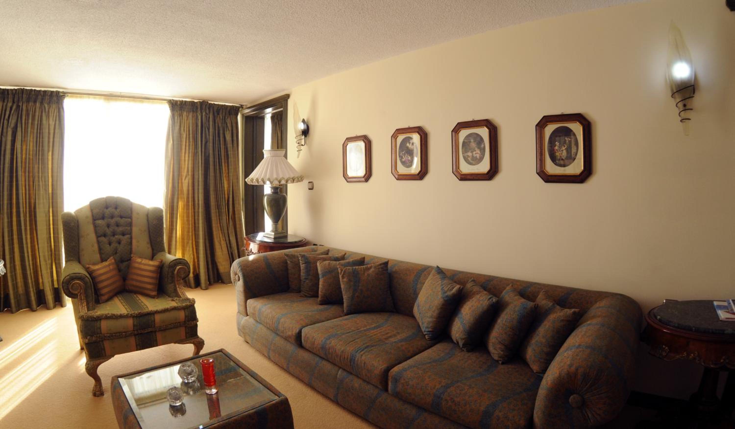 Executive Suite photo 3