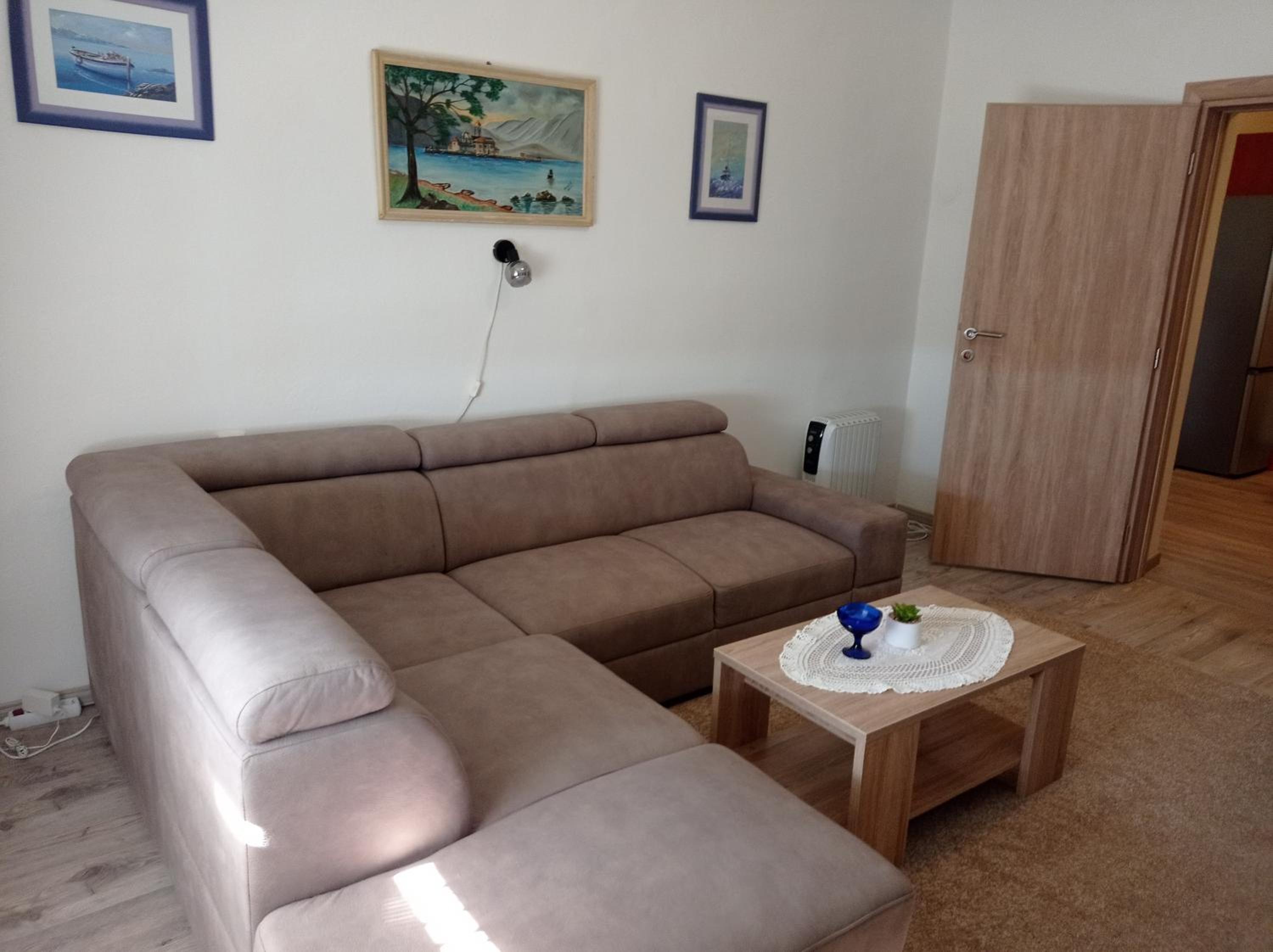 One-Bedroom Apartment - Photo 21