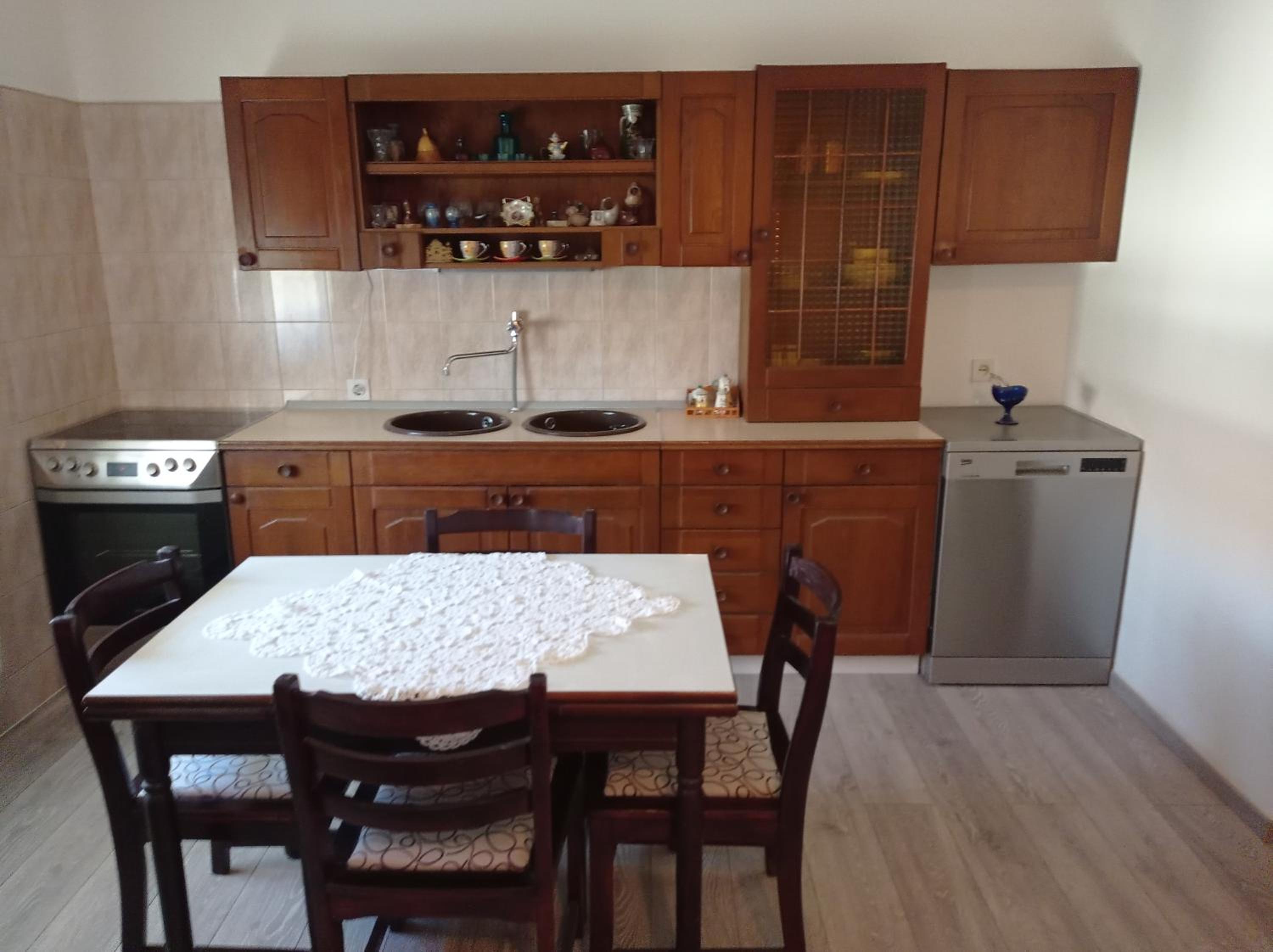 One-Bedroom Apartment - Photo 20