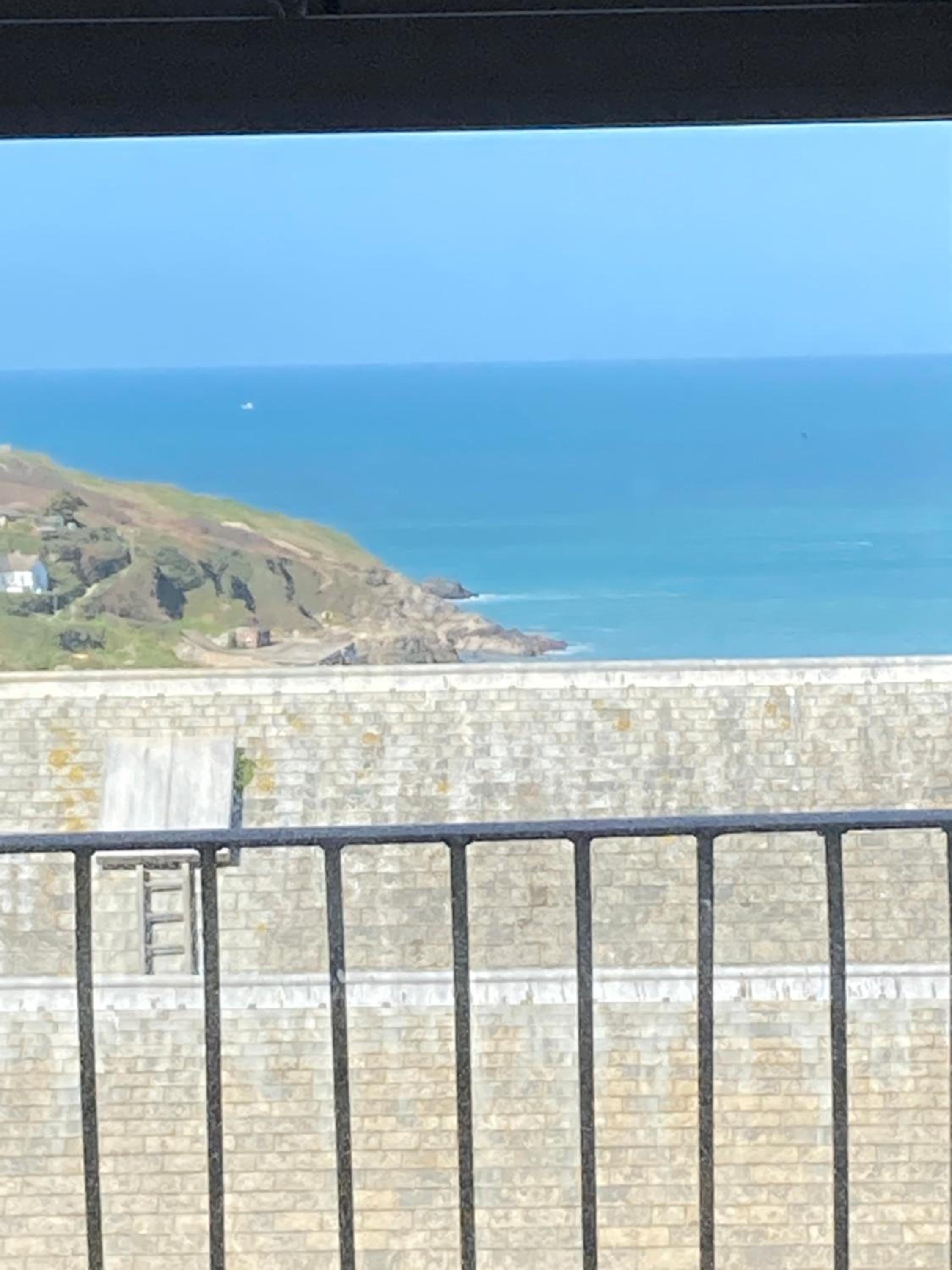 Deluxe Sea View Two Bedroom Family Suite with Balcony - Photo 2