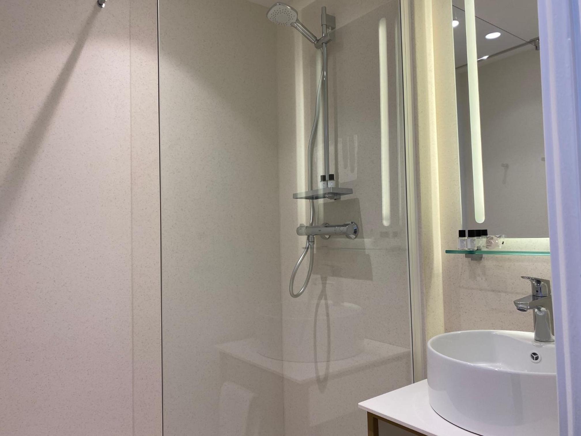 Chambre Double - Vue sur Piscine Chambre Double - Vue sur Piscine
