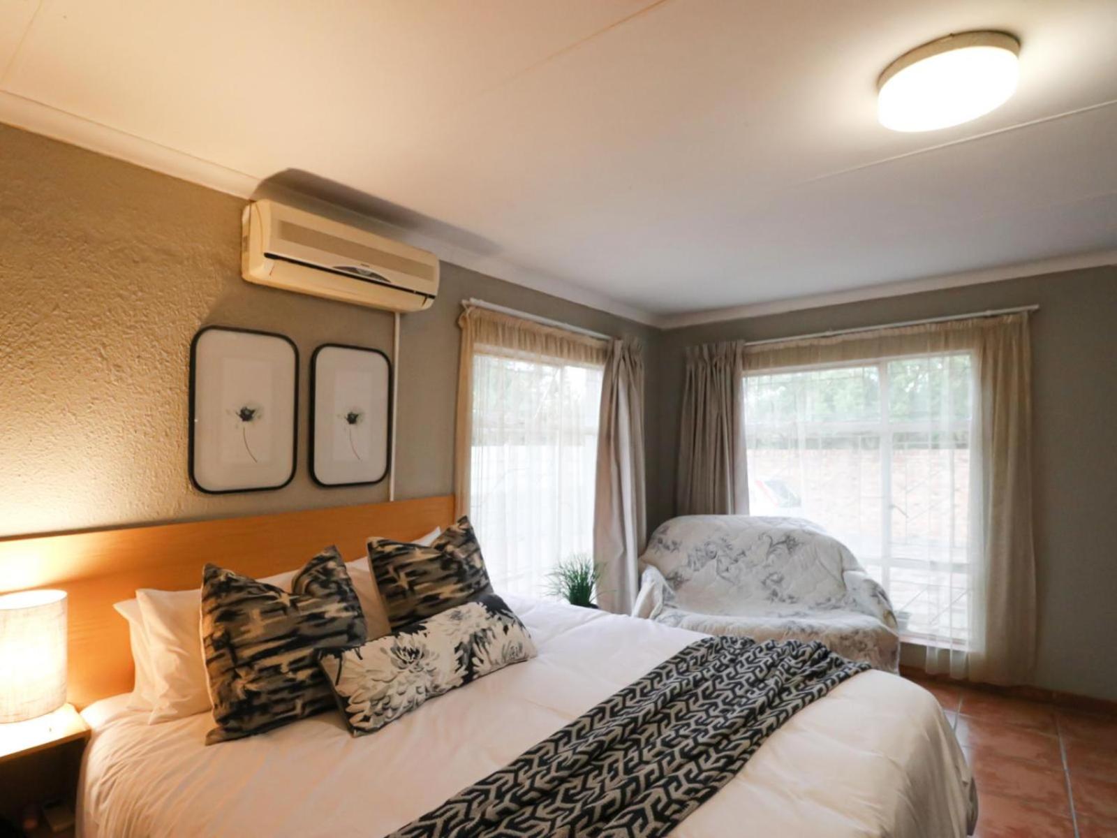 Executive King Room - Photo 15