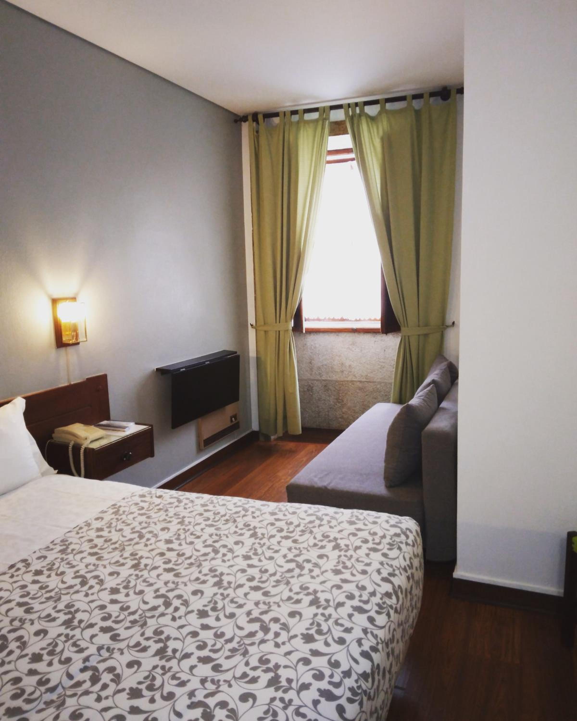 Double Room with Extra Bed photo 1