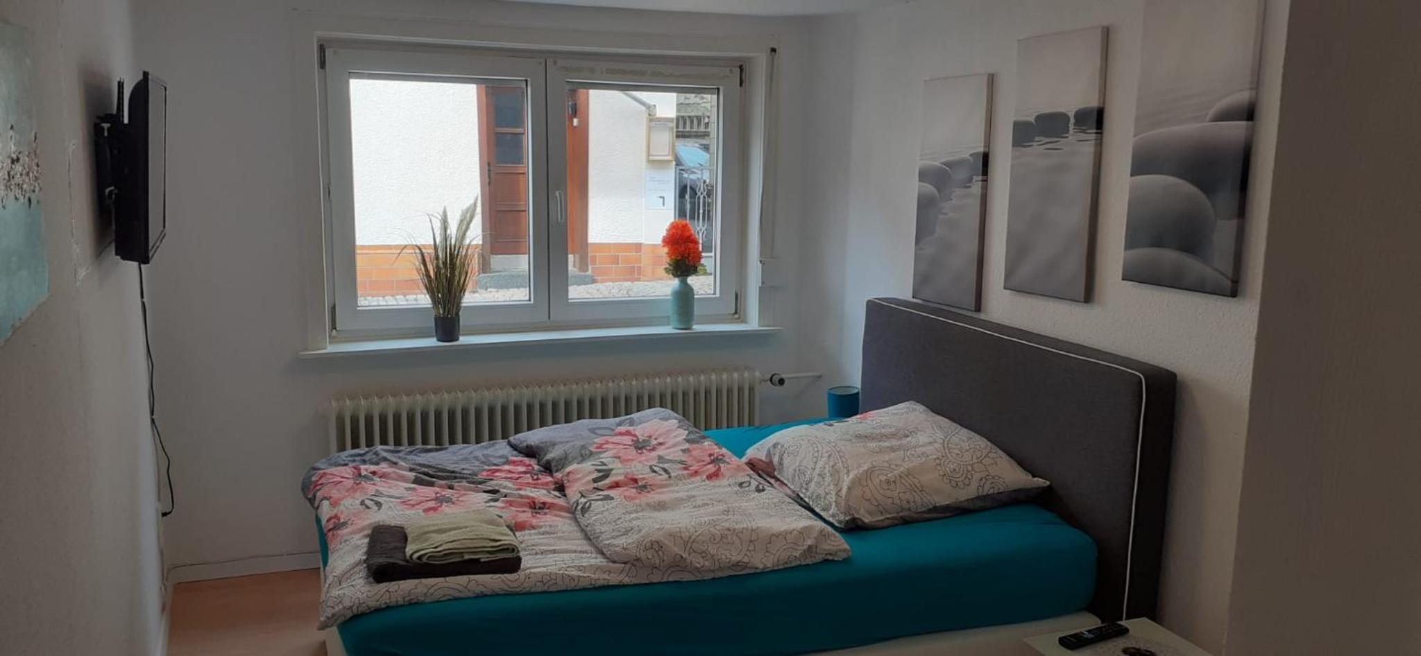 One-Bedroom Apartment photo 1