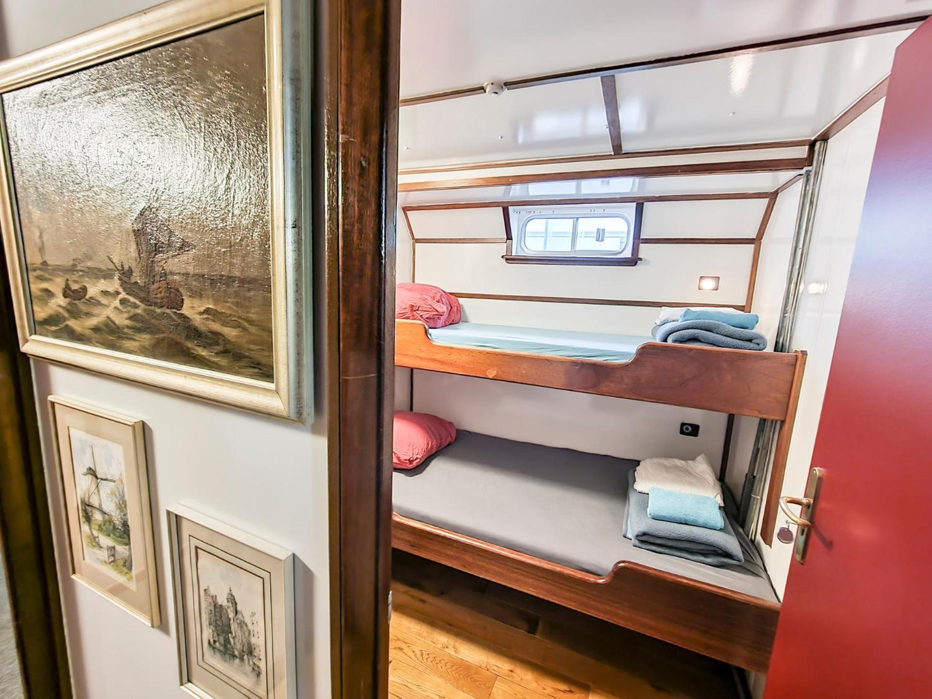 Twin Room With Shared Bathroom