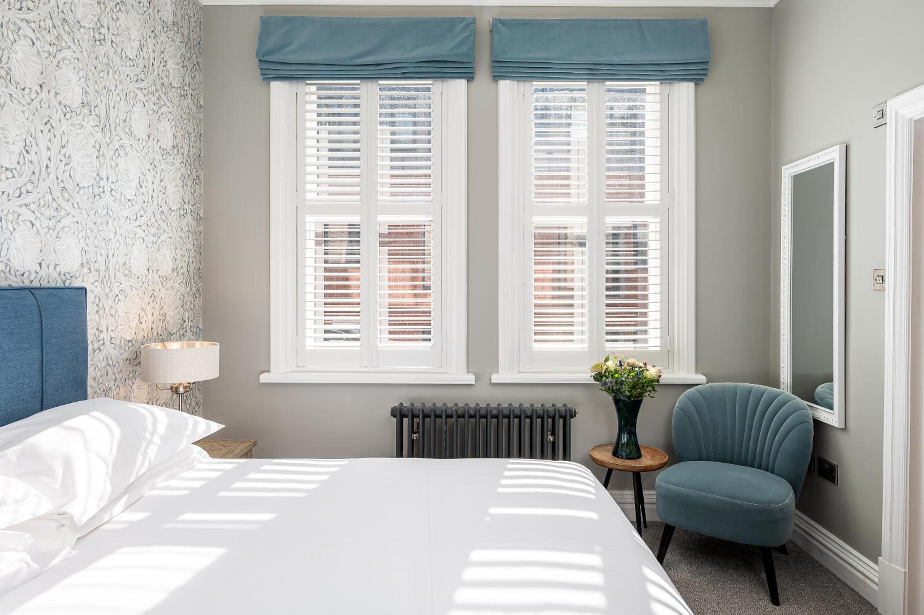 Deluxe Double Room with Bath photo 3