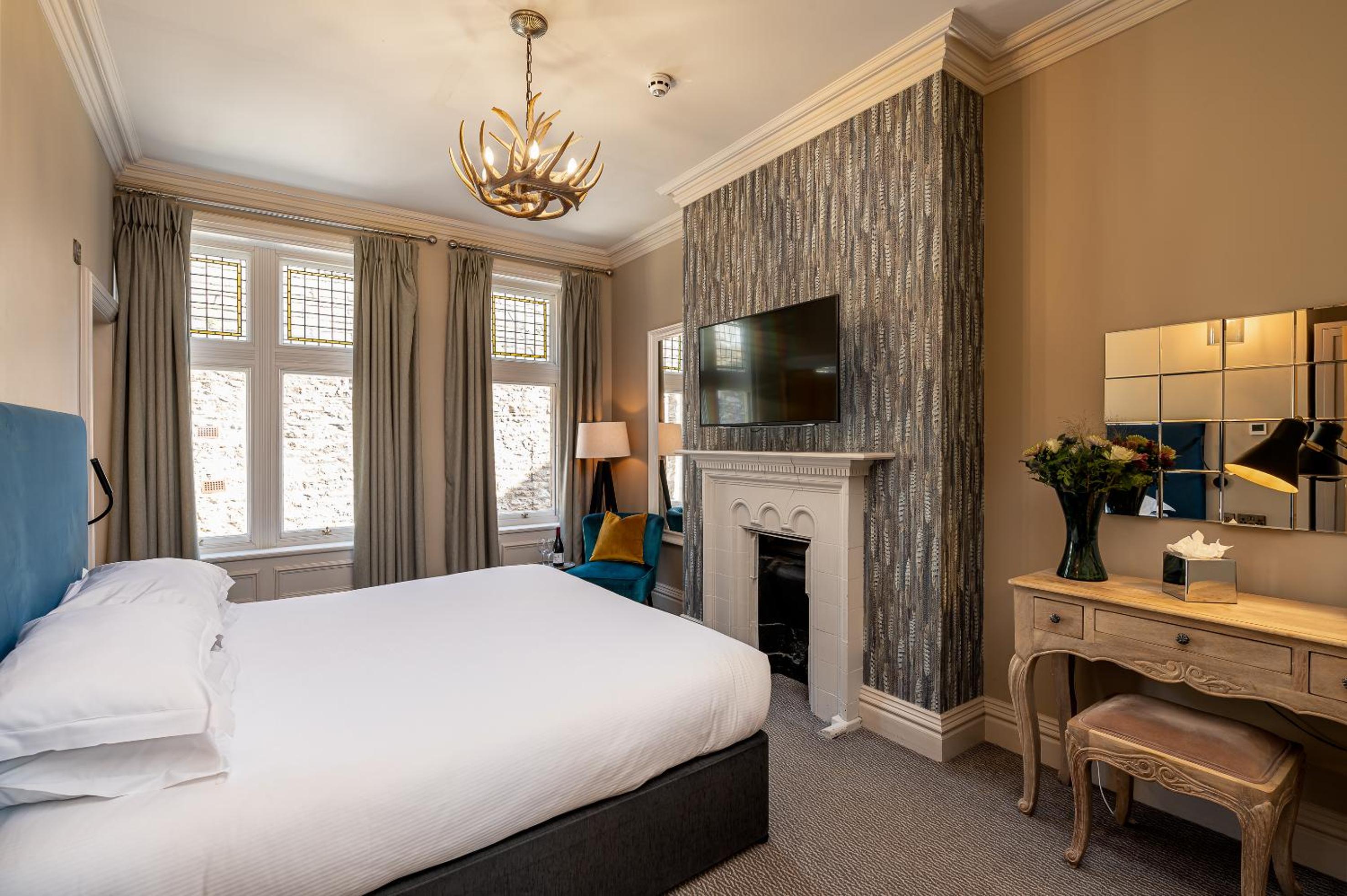 Deluxe Double Room with Bath photo 2