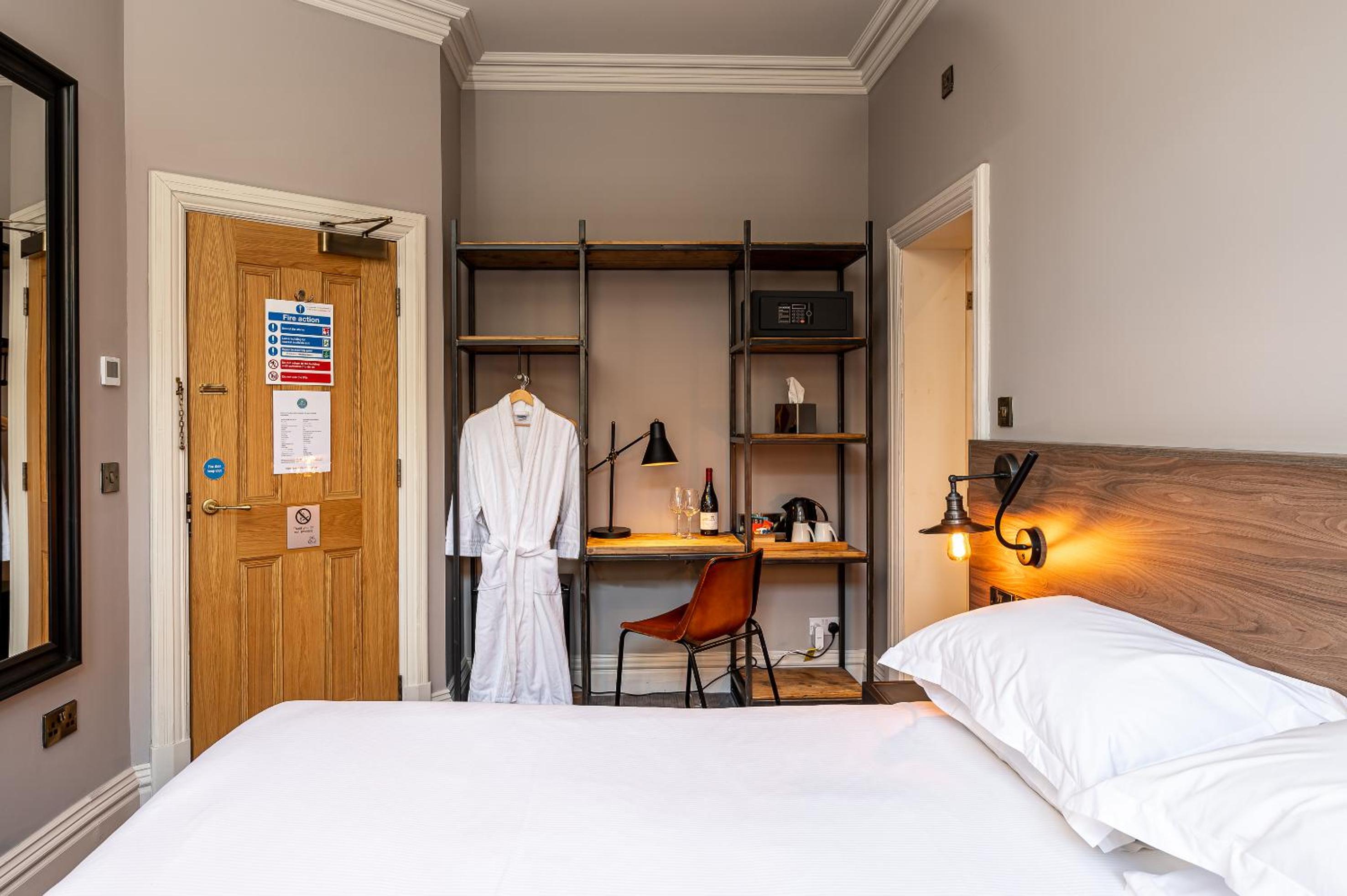 Standard Double Room photo 1