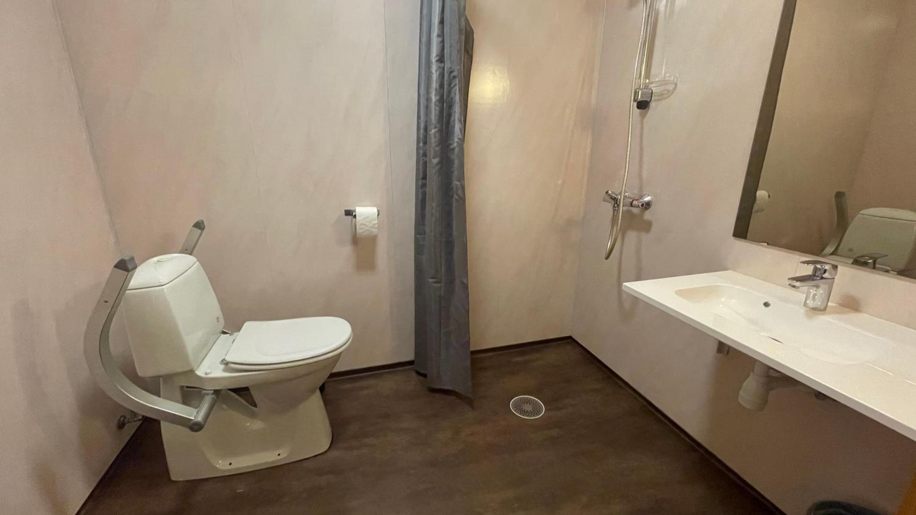 Double Room with Private Bathroom photo 2