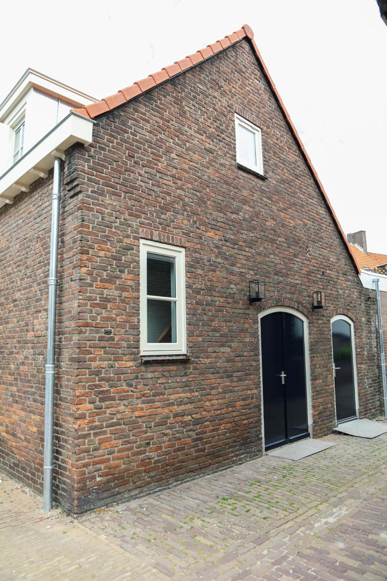 Two-Bedroom House photo 3