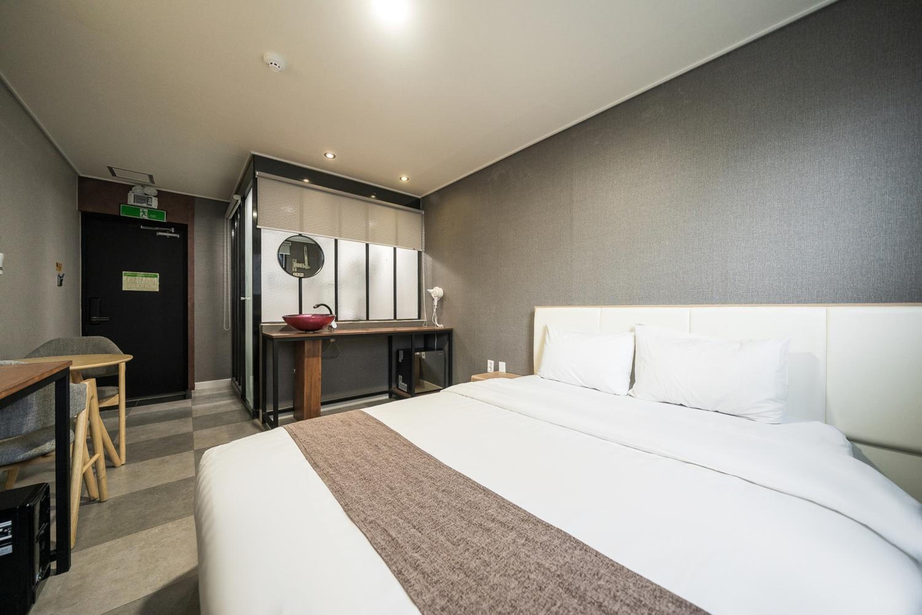 Standard Double Room photo 1