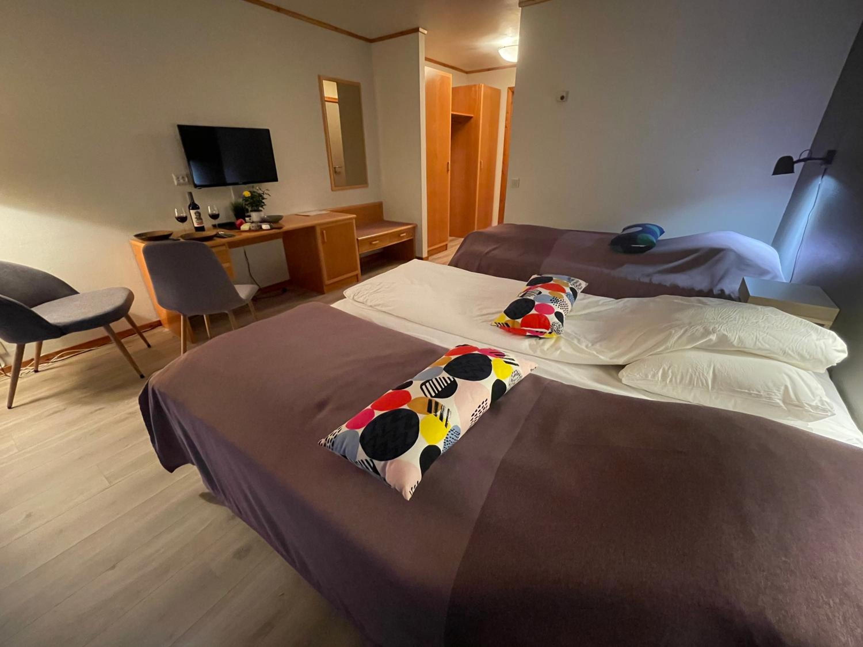 Triple Room with Private Bathroom photo 2