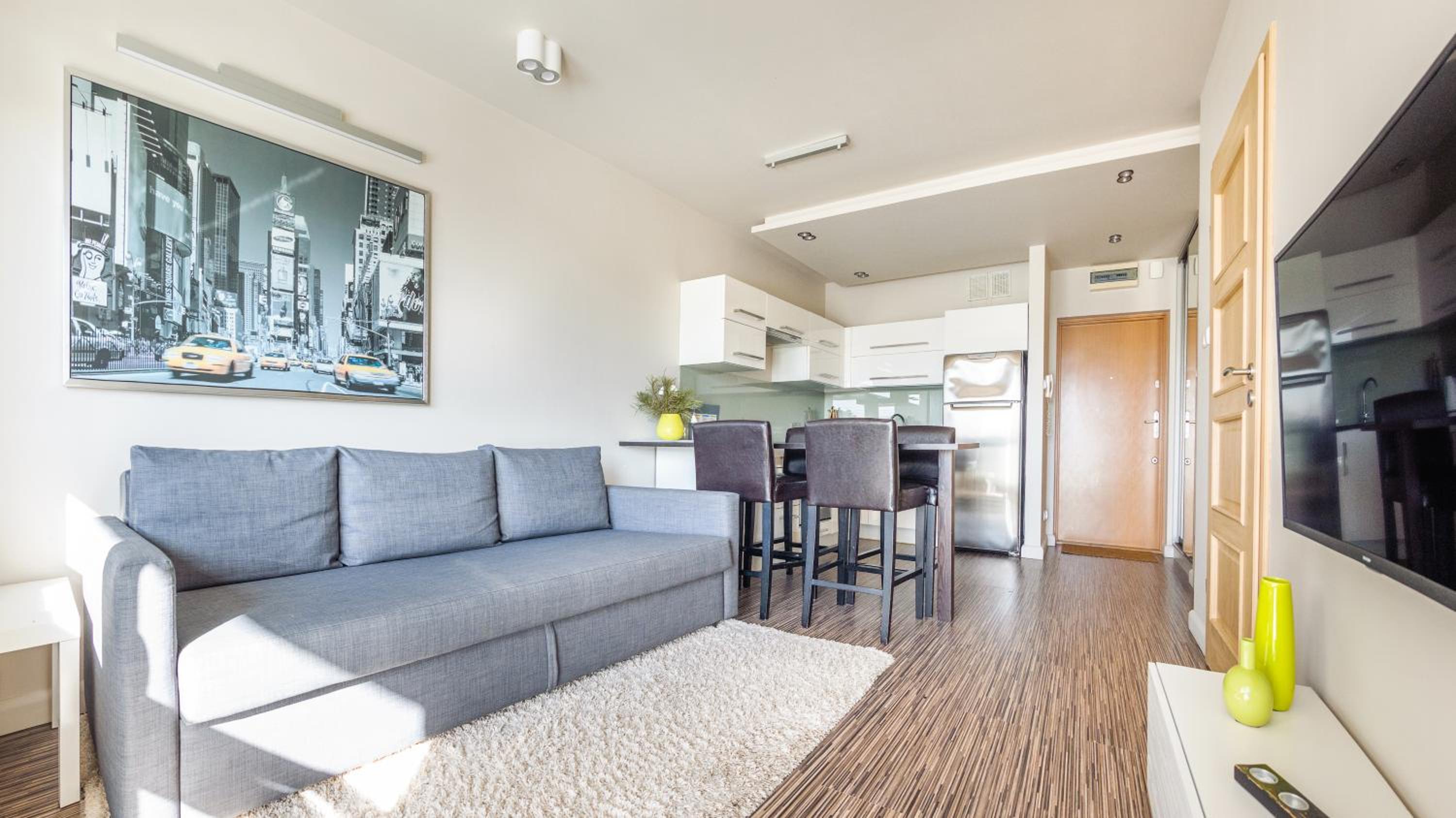One-Bedroom Apartment