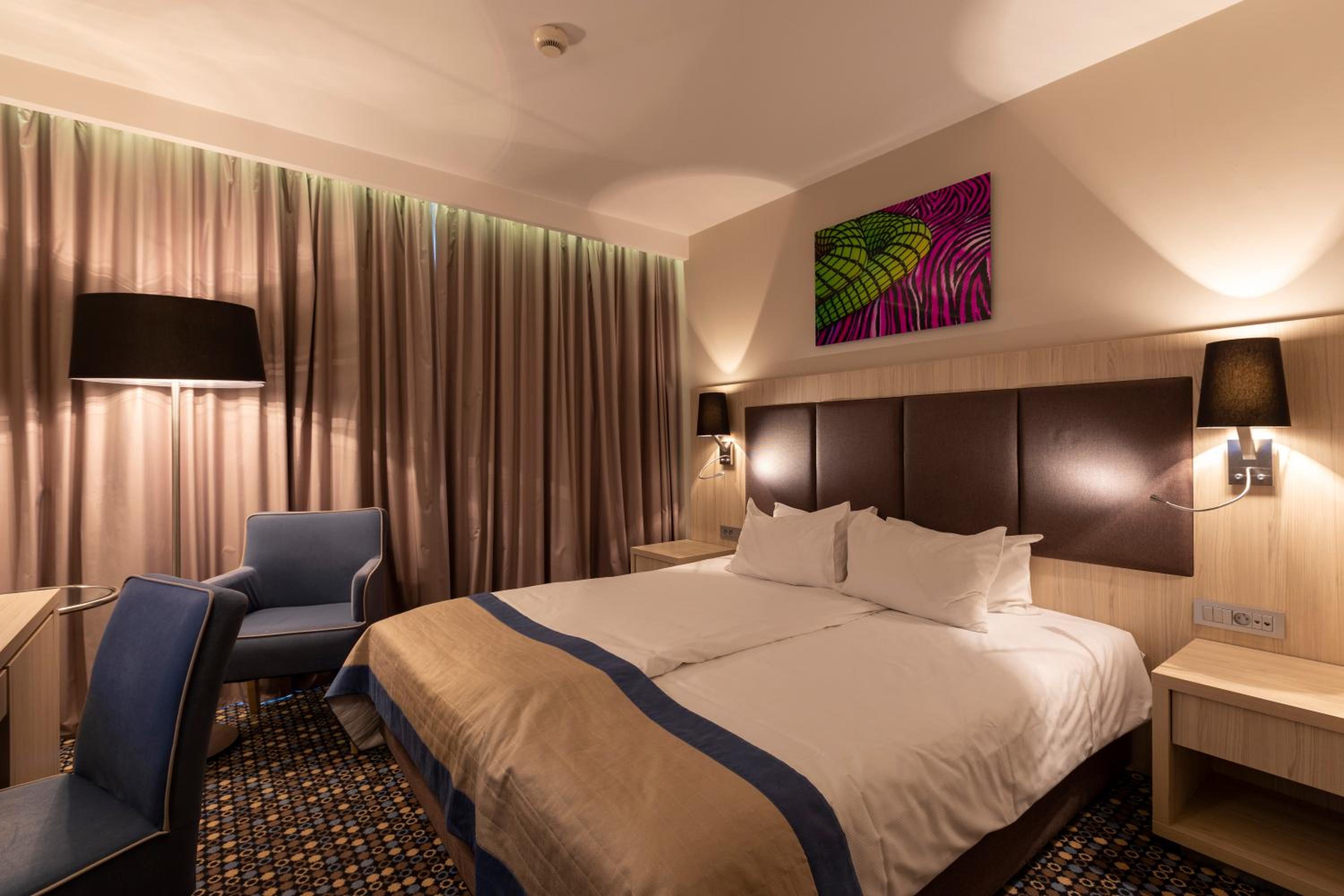 Superior Queen Room photo 1