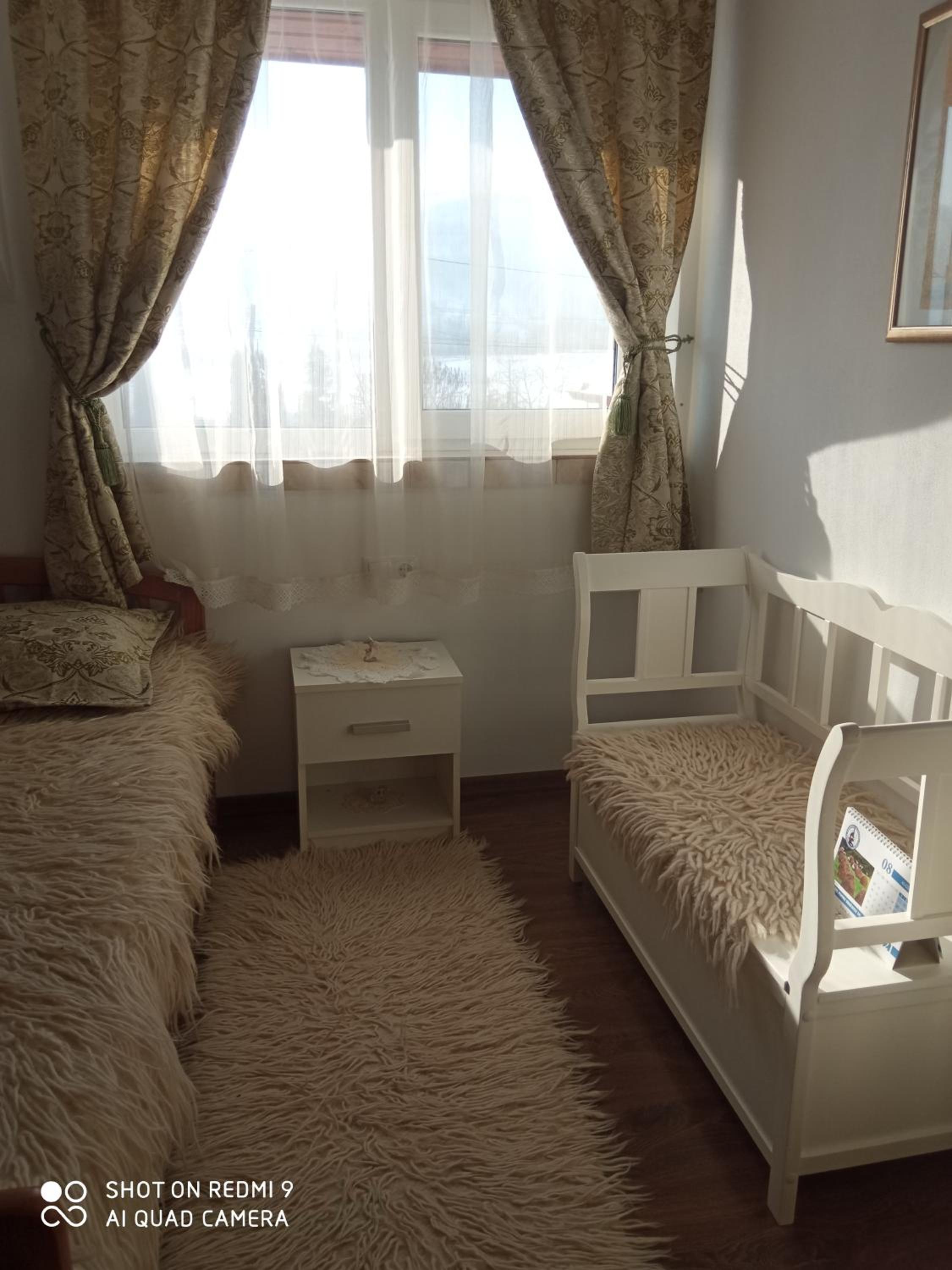 Double Room - Photo 2