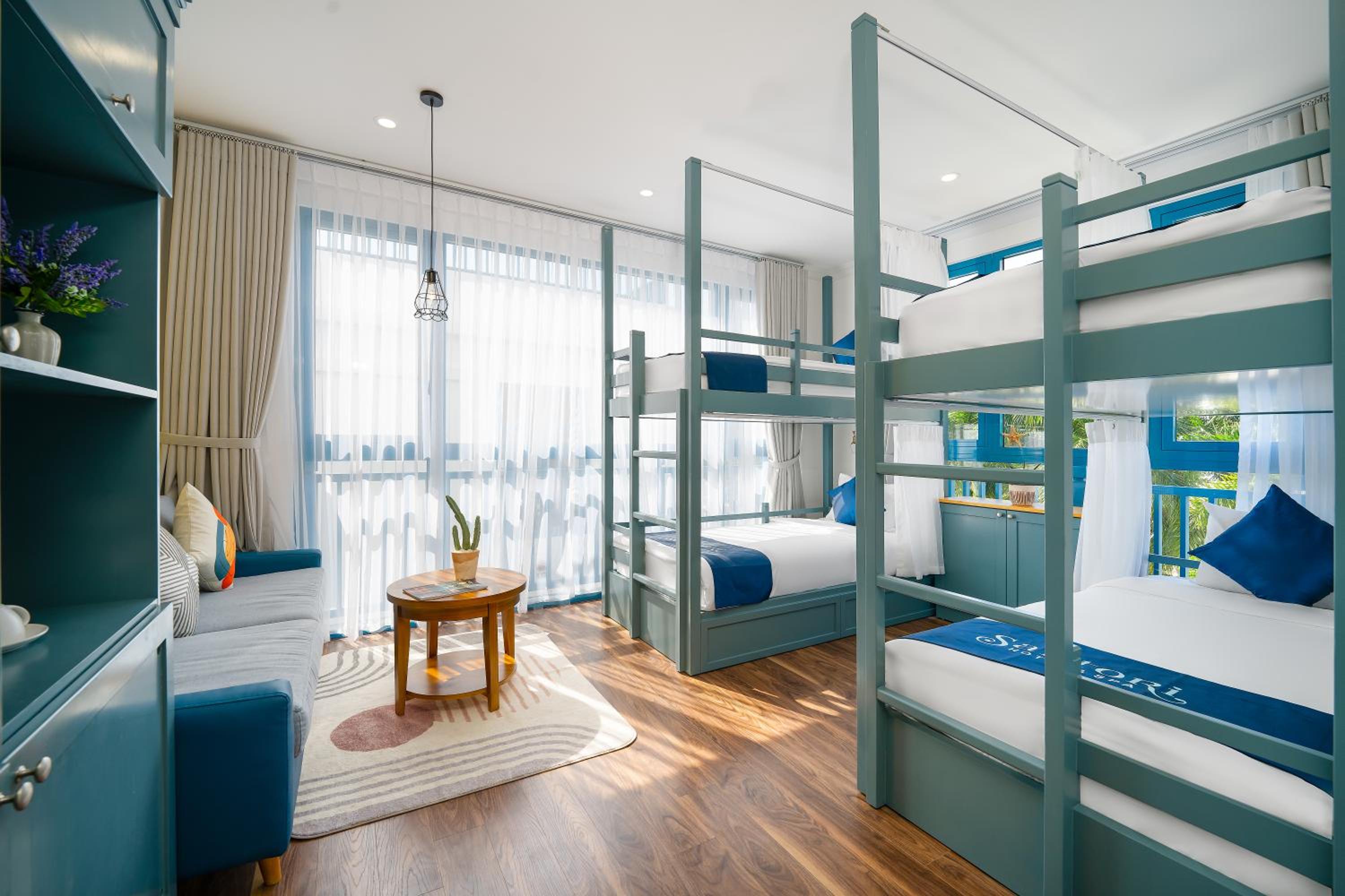 Mixed Dormitory Room