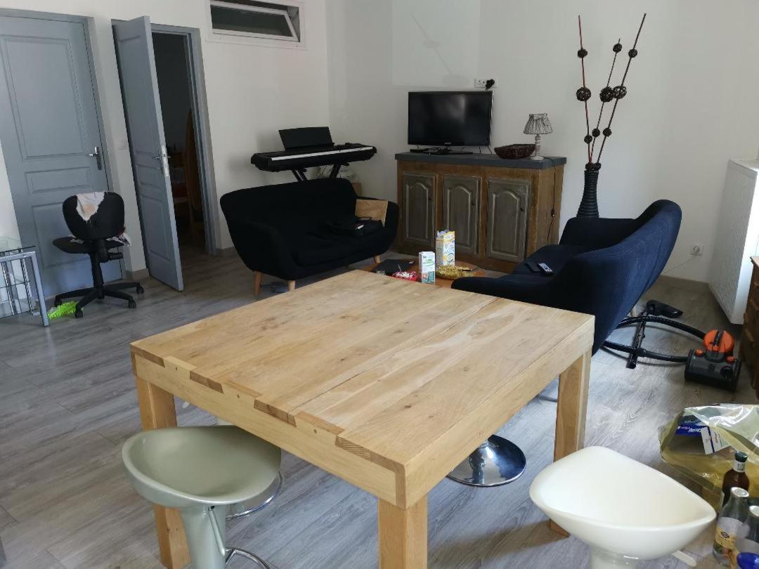 Two-Bedroom Apartment - Photo 2