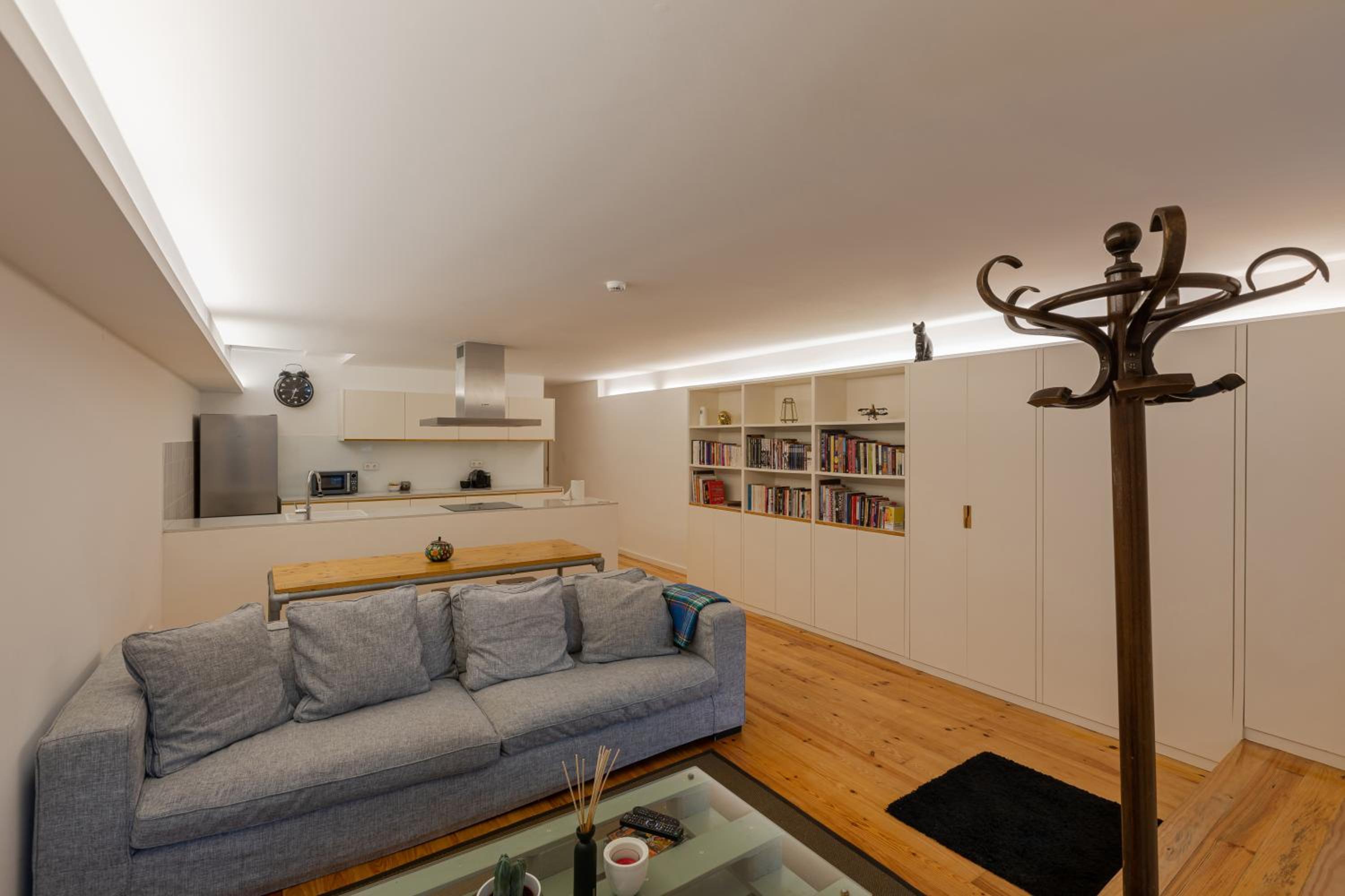 One-Bedroom Apartment - Photo 1