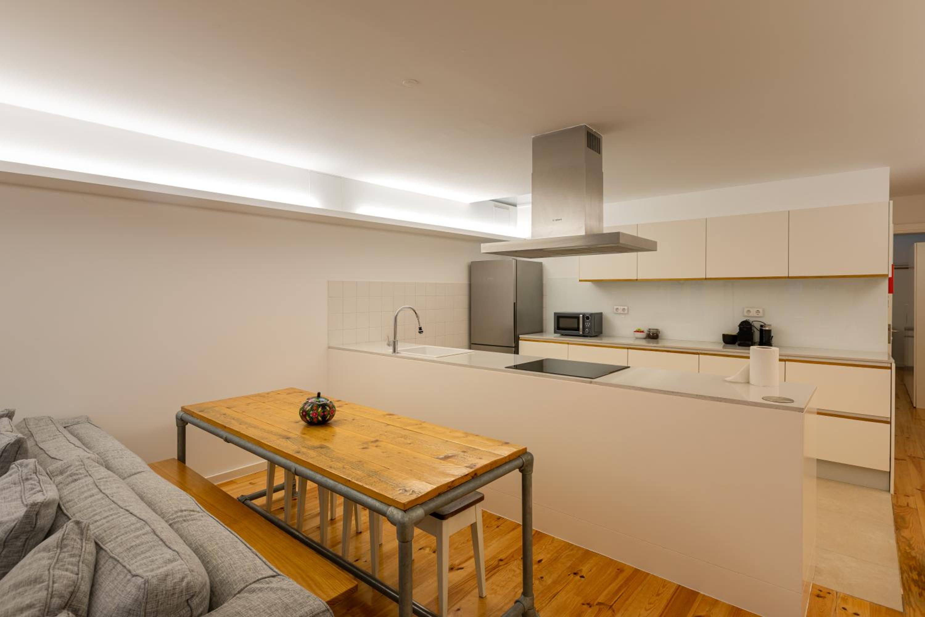 One-Bedroom Apartment - Photo 6