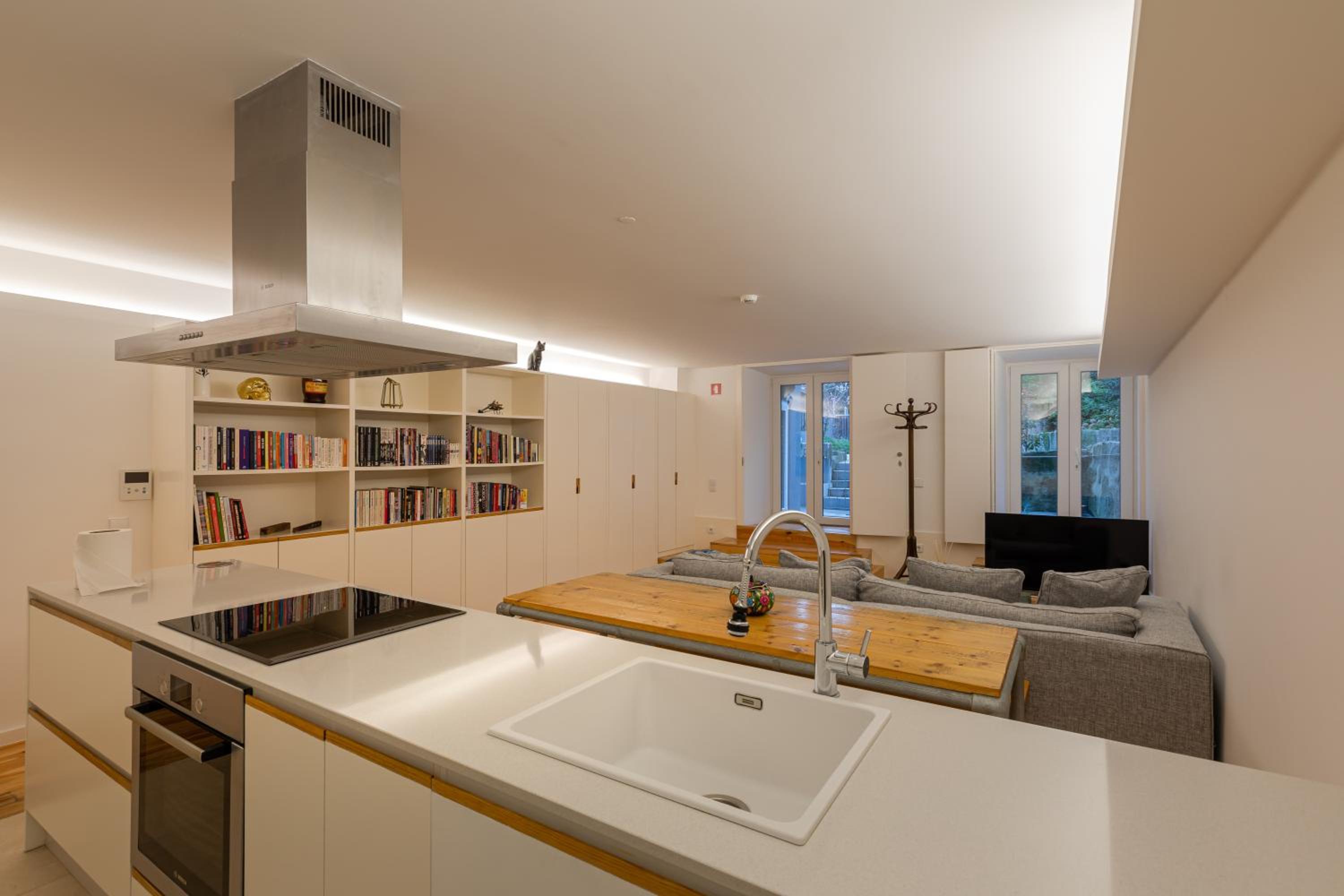 One-Bedroom Apartment - Photo 9