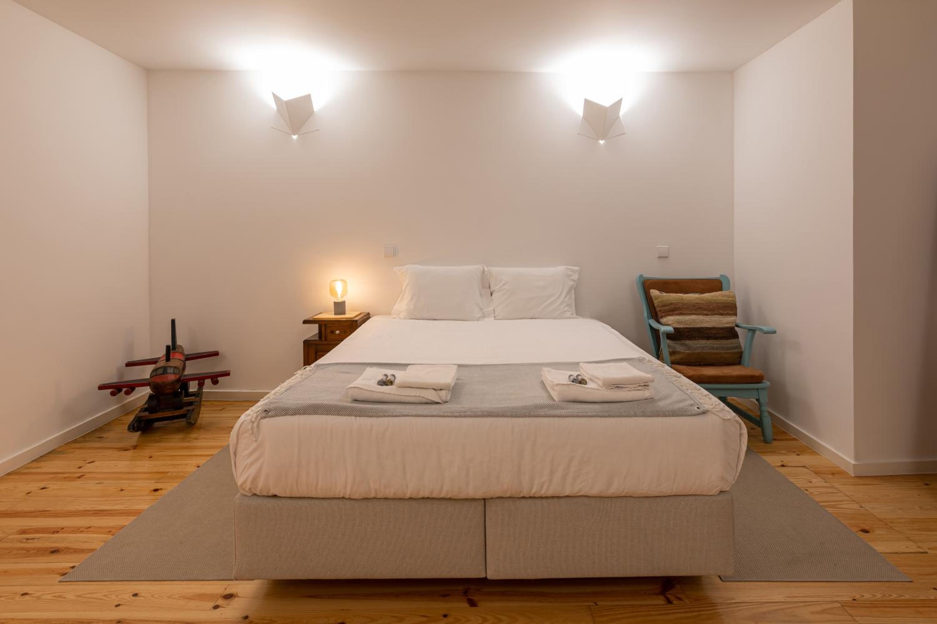 One-Bedroom Apartment - Photo 12