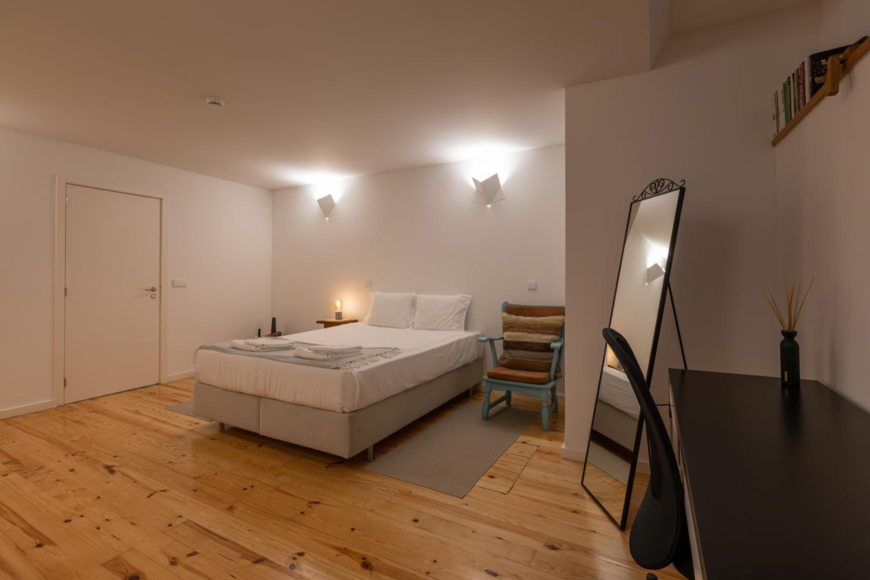 One-Bedroom Apartment - Photo 14