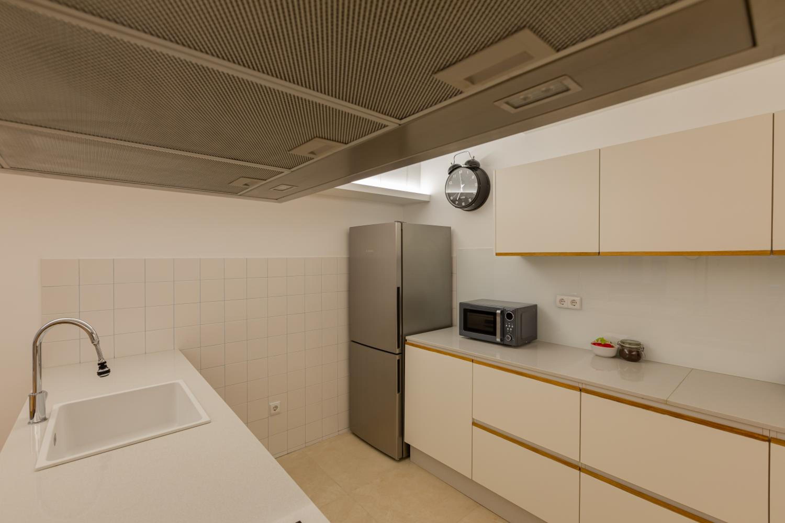 One-Bedroom Apartment - Photo 27