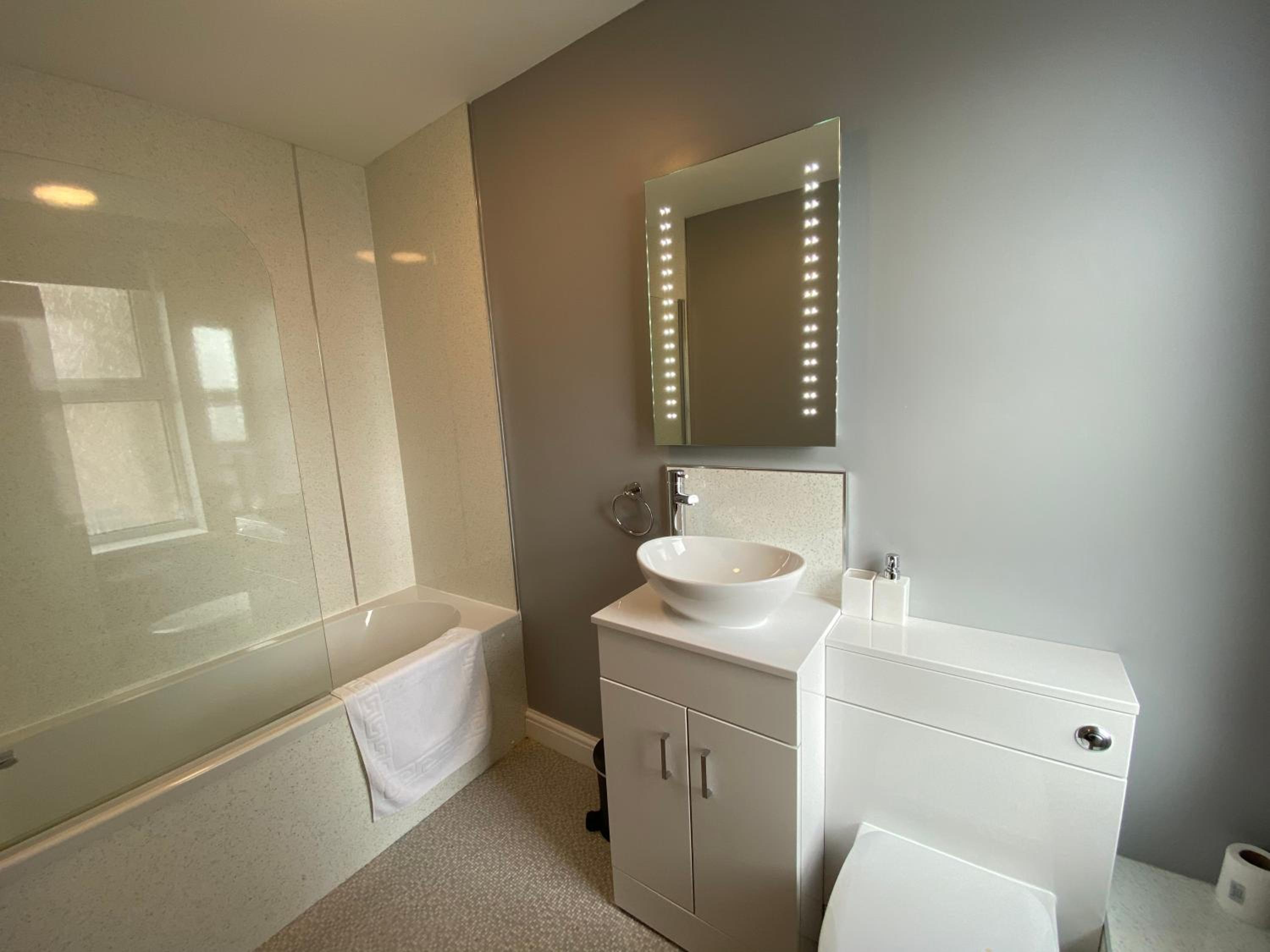 Small Double Room - Third Floor photo 2