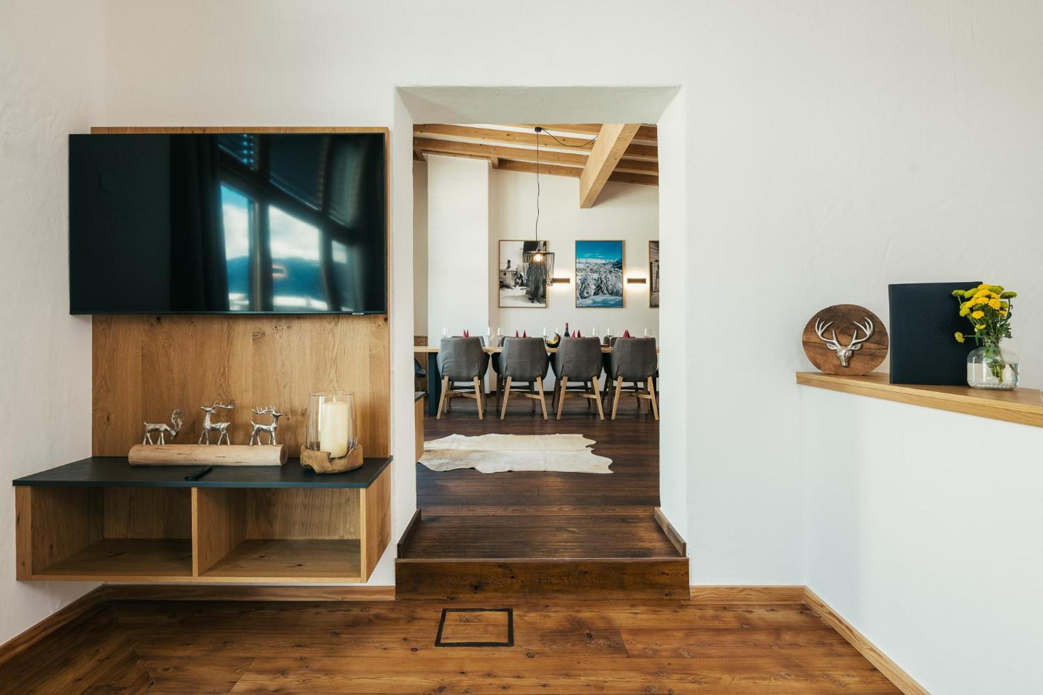 Apartment - Split Level photo 2