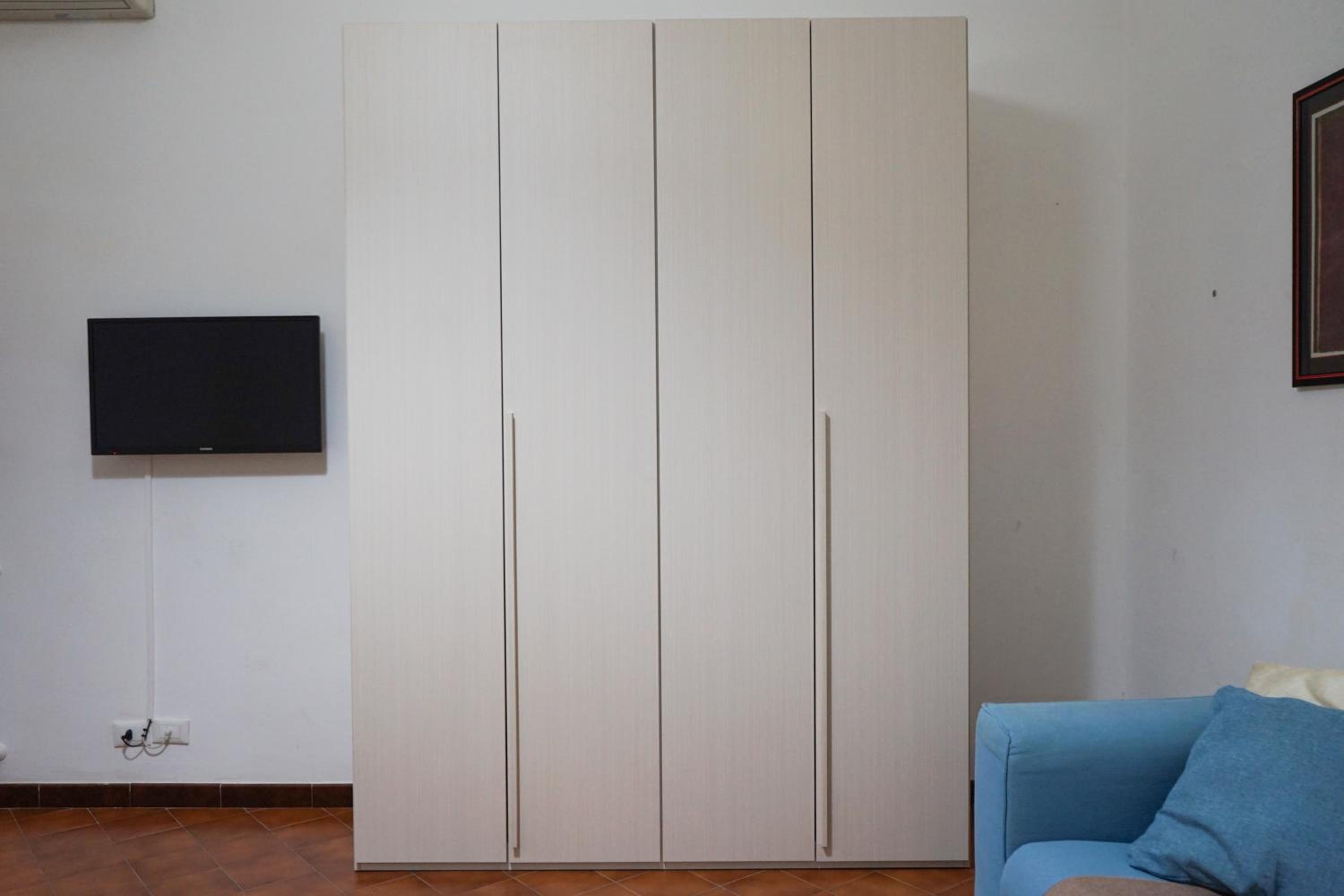 Two-Bedroom Apartment with Balcony - Photo 28