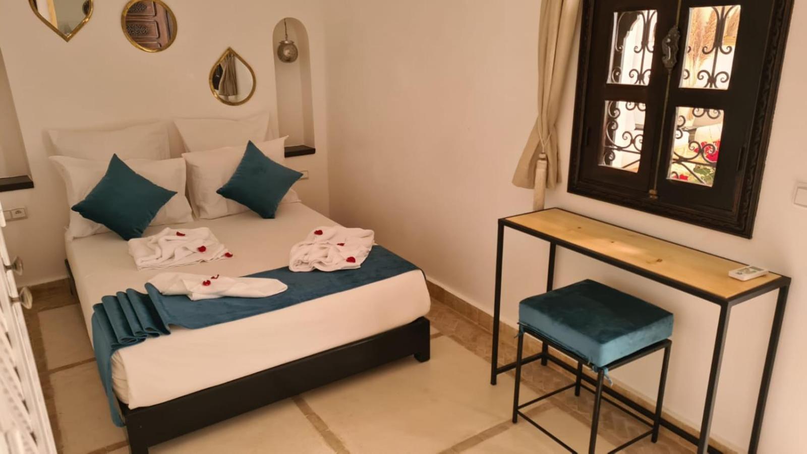 Superior Double Room - Photo 8