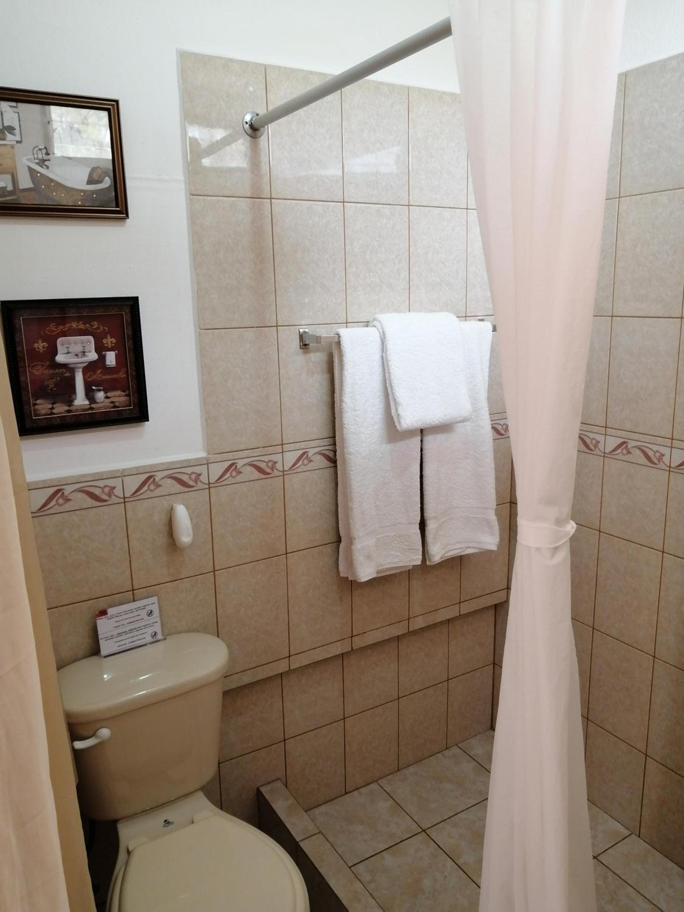 Double or Twin Room with Private Bathroom photo 1