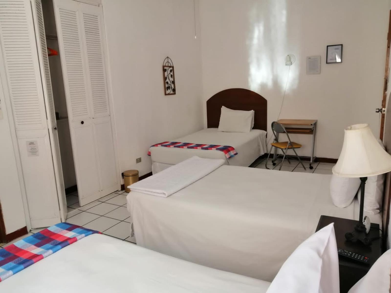 Triple Room with Private Bathroom photo 3