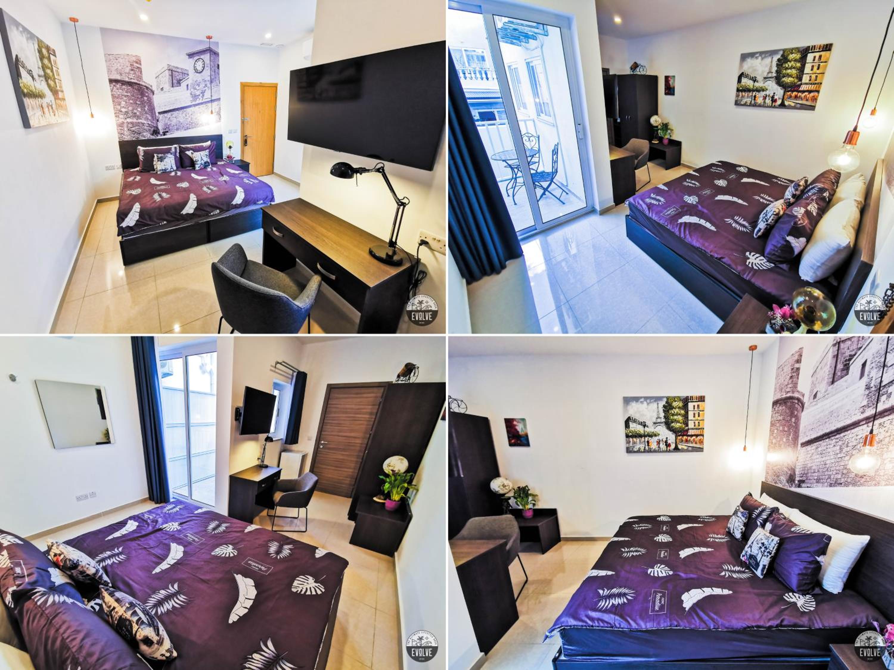King Room with Balcony