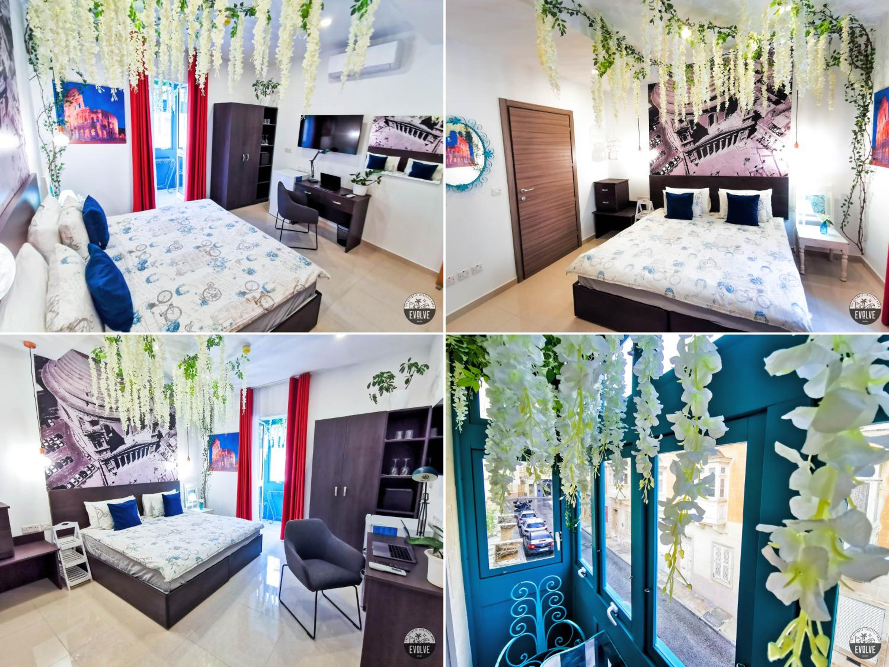 King Room with Balcony