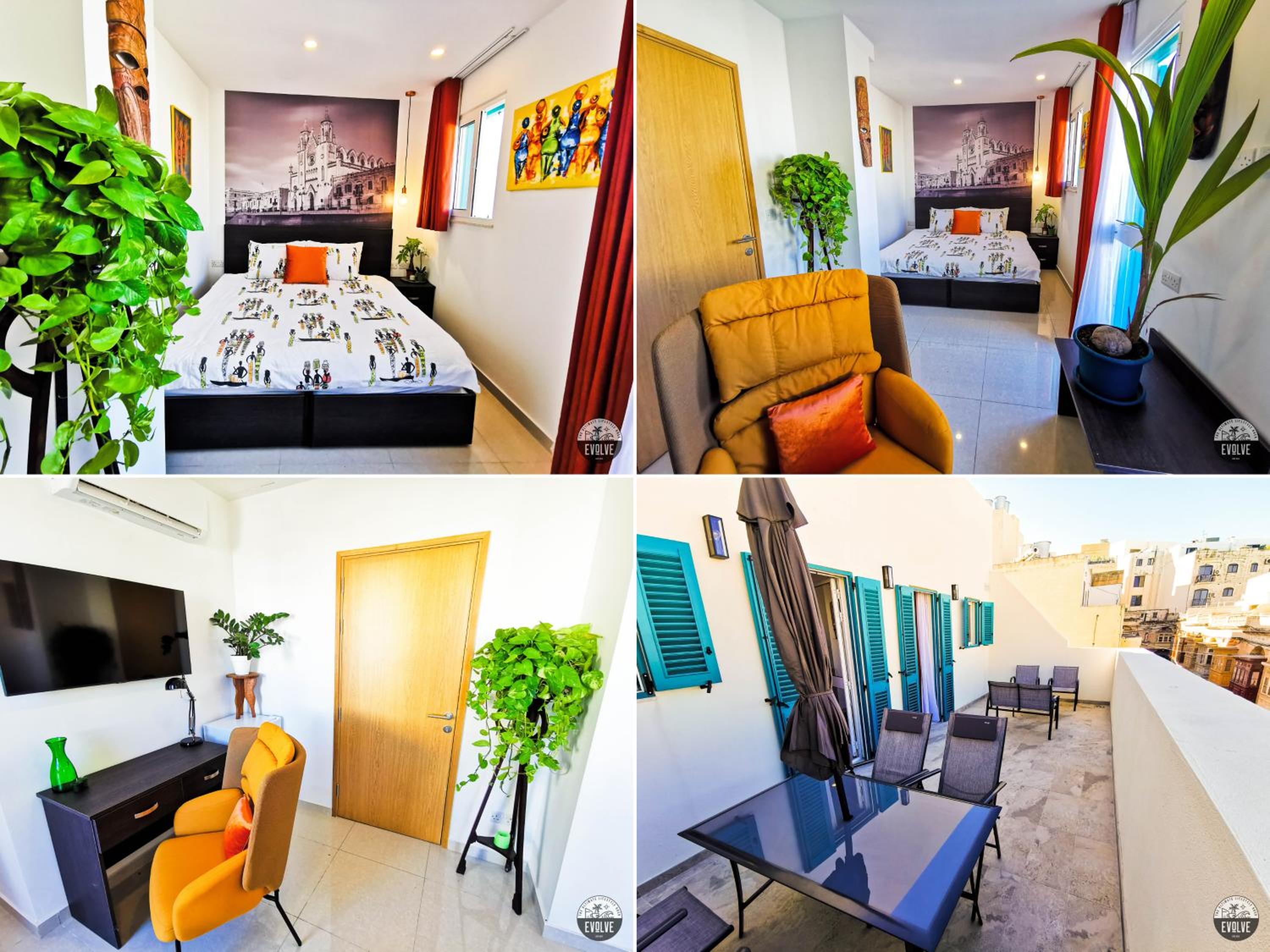 King Room with Balcony