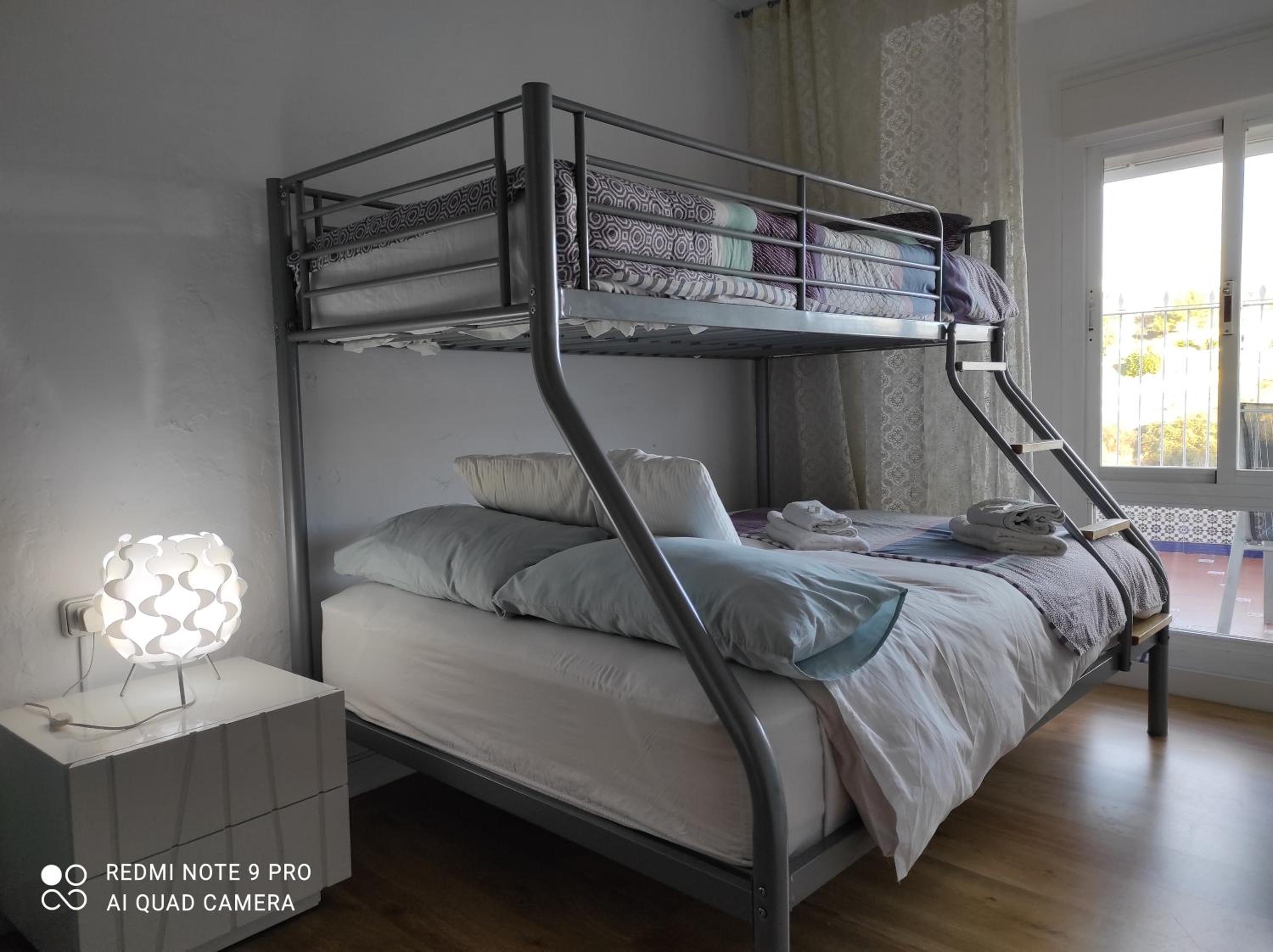 Two-Bedroom House - Photo 18
