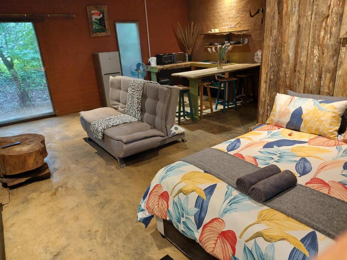 One-Bedroom Apartment - Photo 5