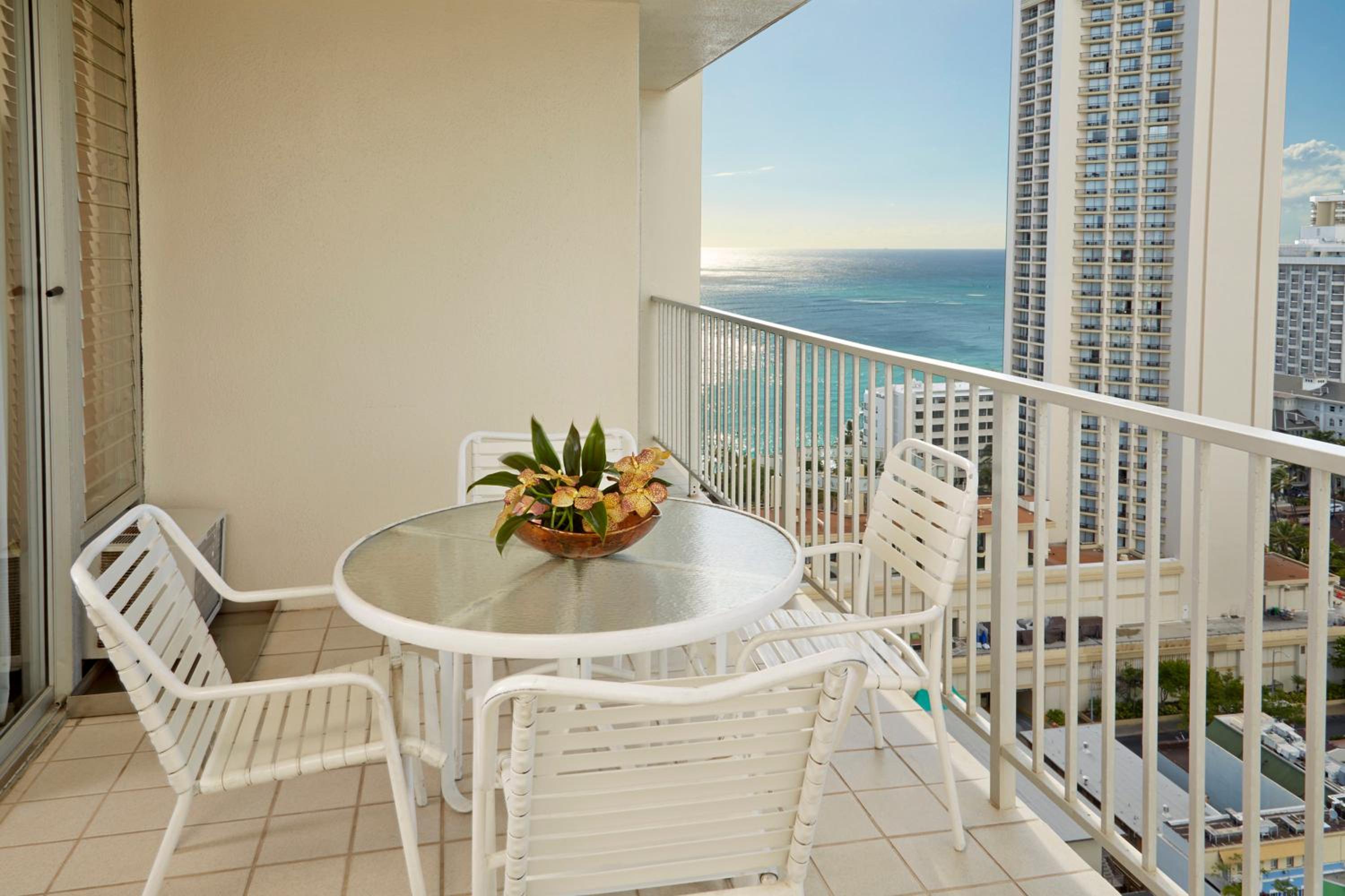 Partial Ocean View One Bedroom Suite with Two Twin Beds