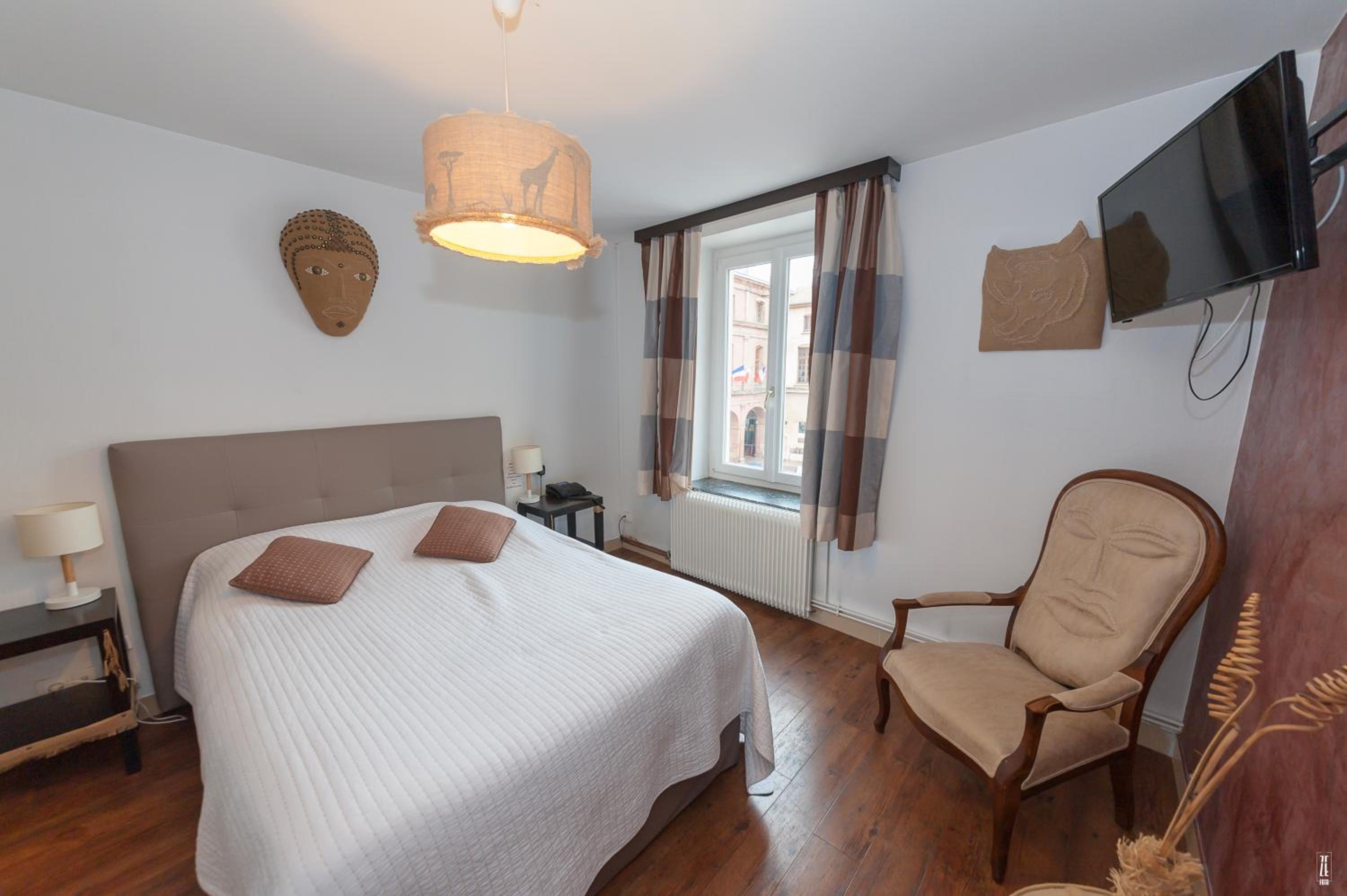 Double Room - Photo 8