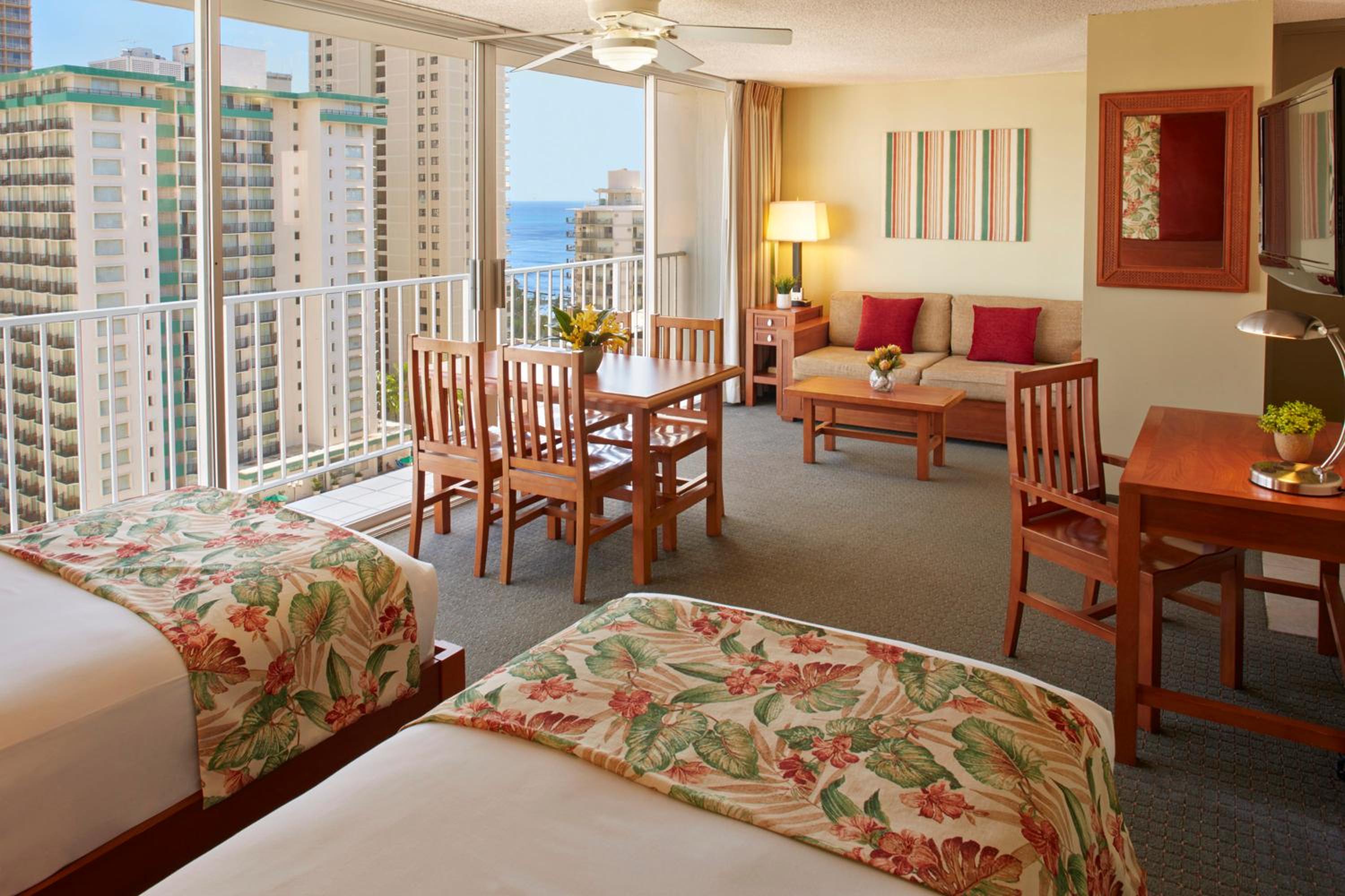 Partial Ocean View Studio Suite with Two Twin Beds