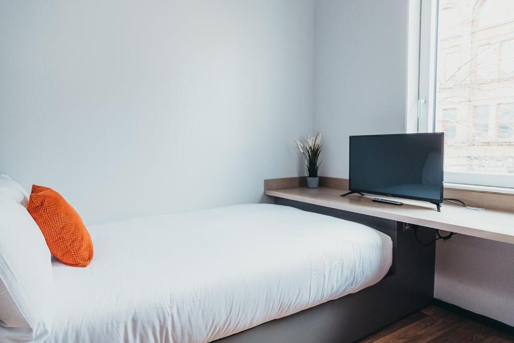 Double Room with Small Double Bed - Photo 3