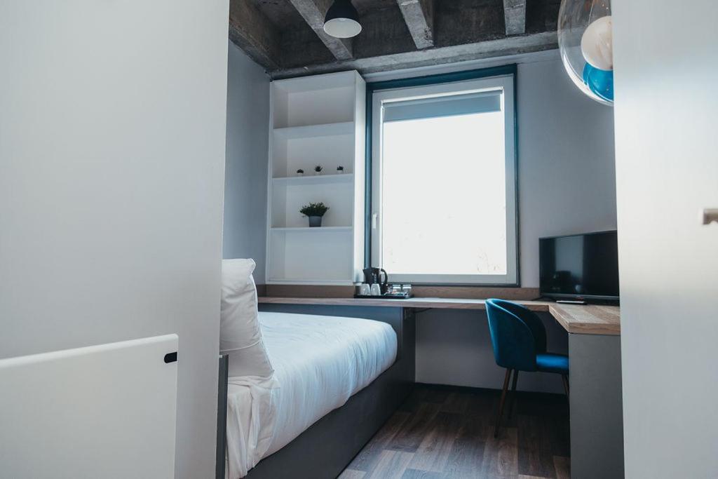 Double Room with Small Double Bed - Photo 4