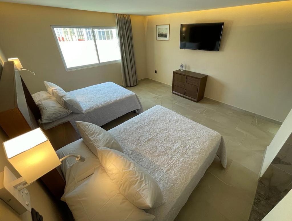 Superior Double Room with Two Double Beds photo 2