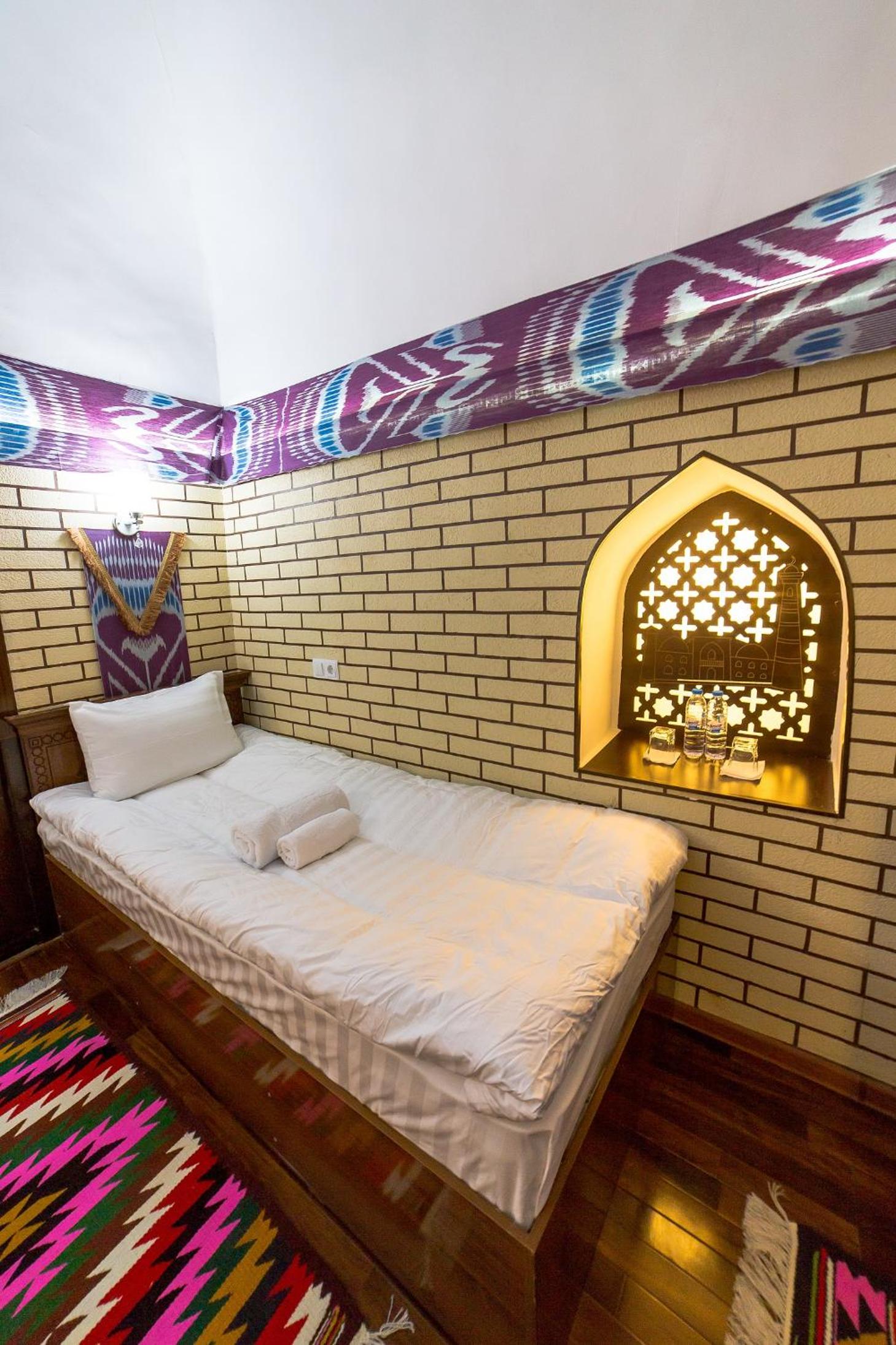 Single Room With Private Bathroom photo 2