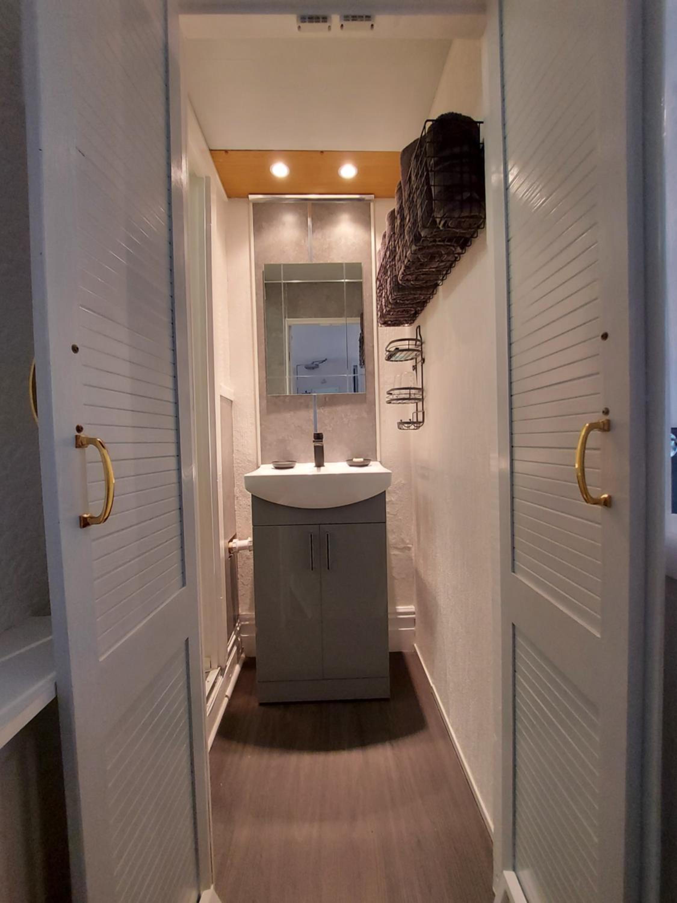 Triple Room - Photo 5