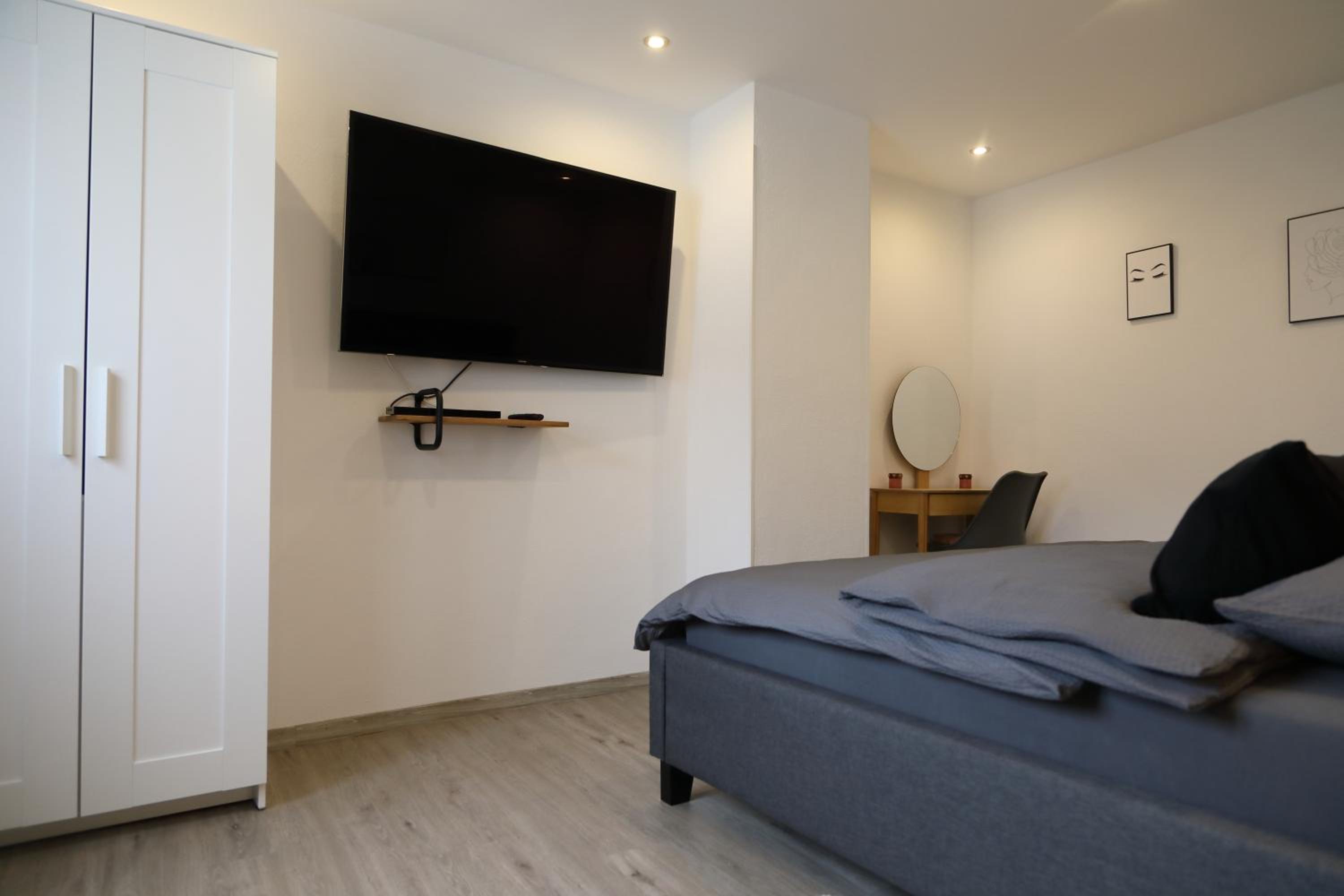 Deluxe Suite - Photo 7