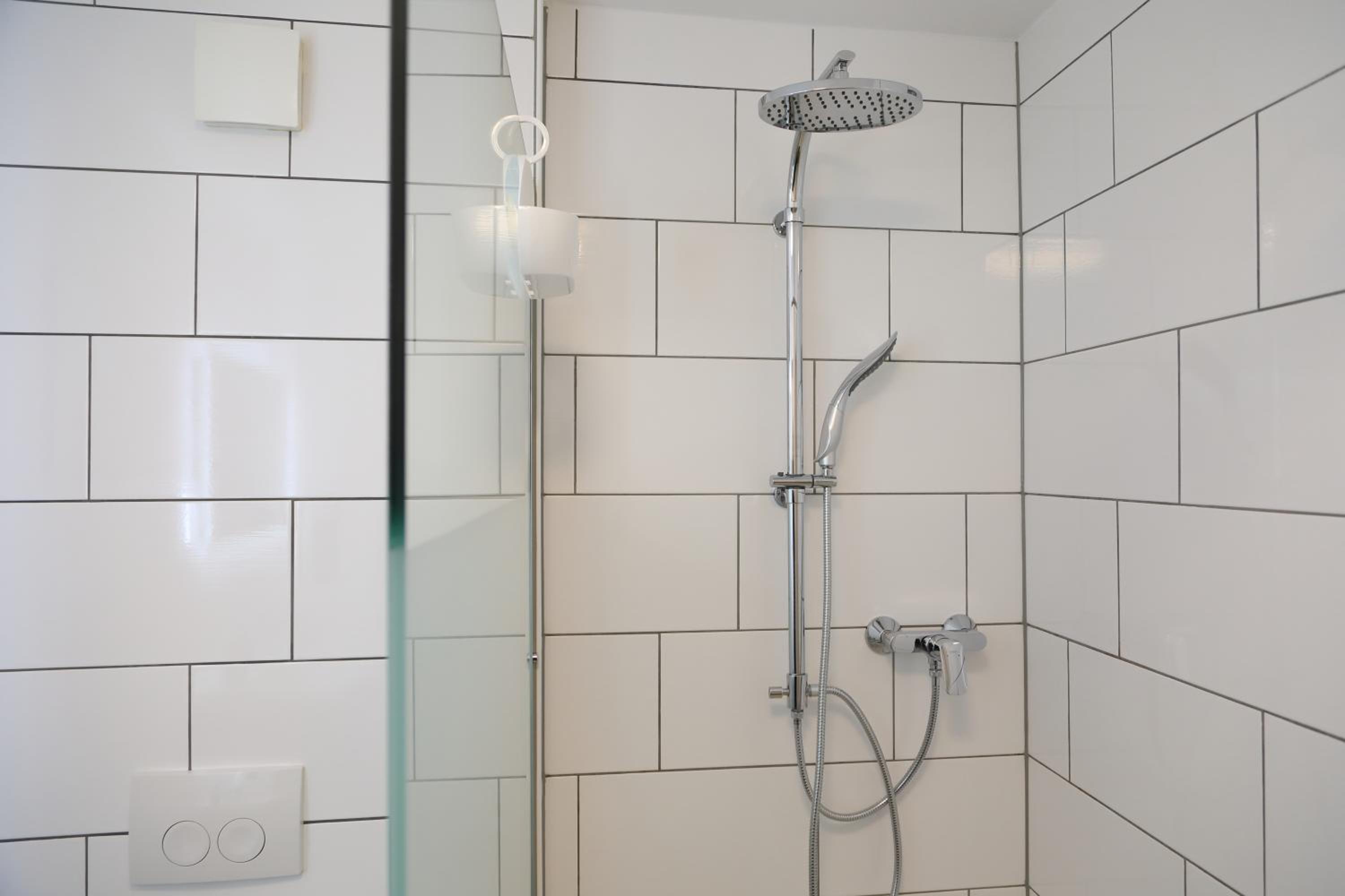 Deluxe Suite - Photo 9