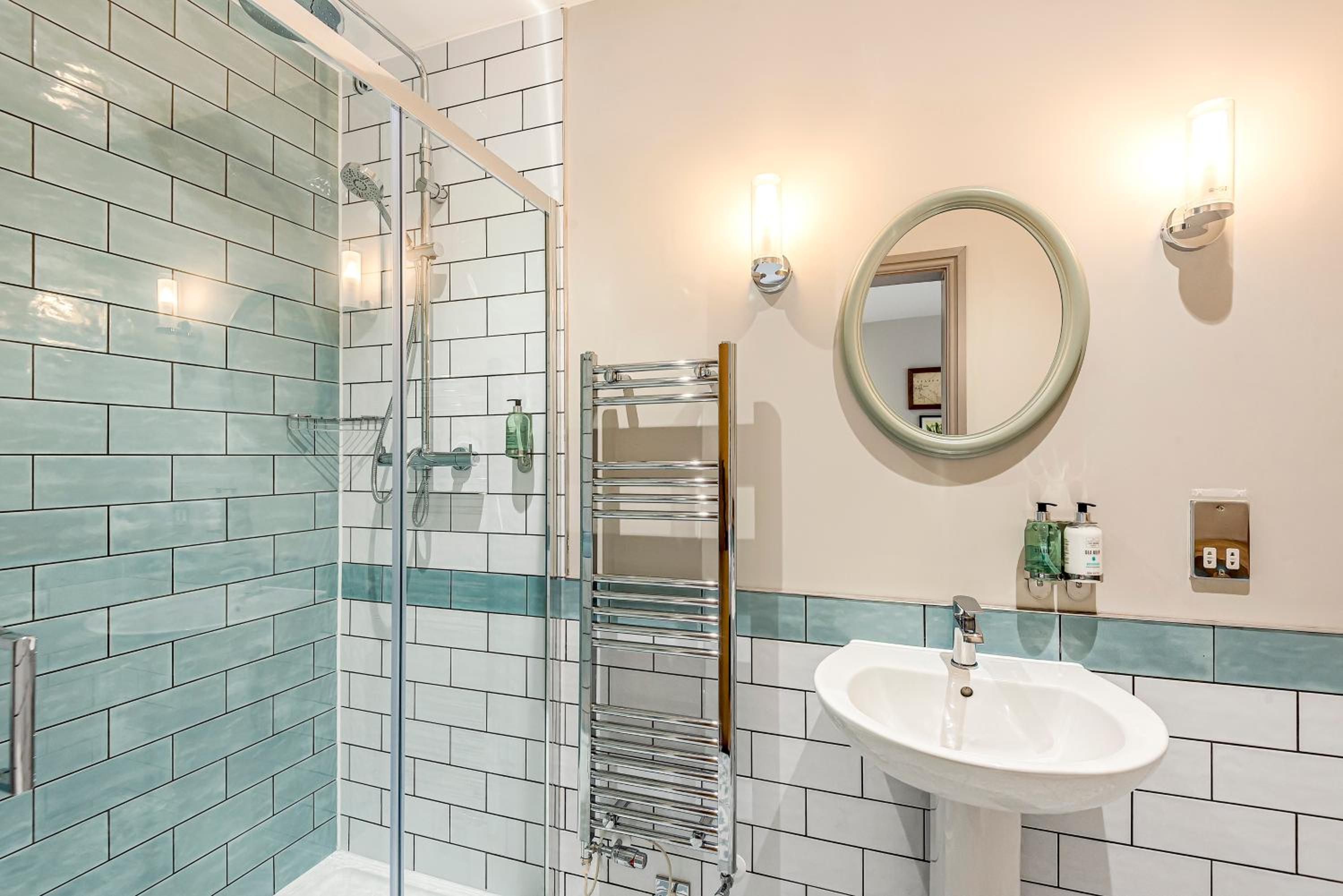 Superior Double or Twin Room - Photo 2