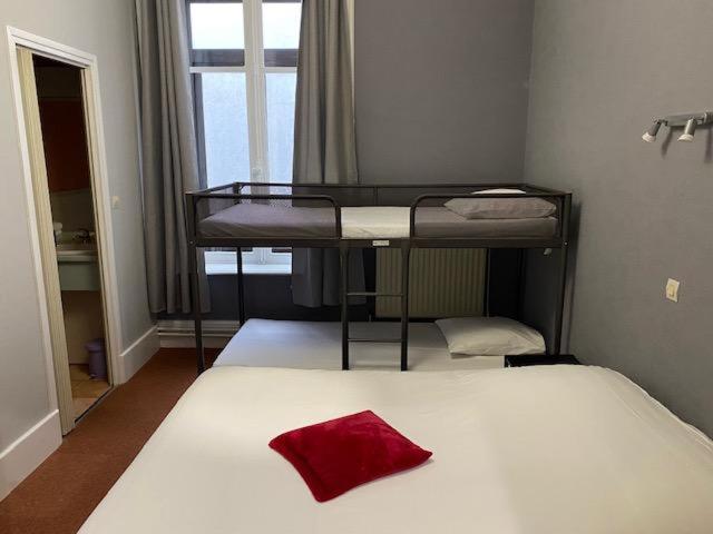 Quadruple Room - Photo 5